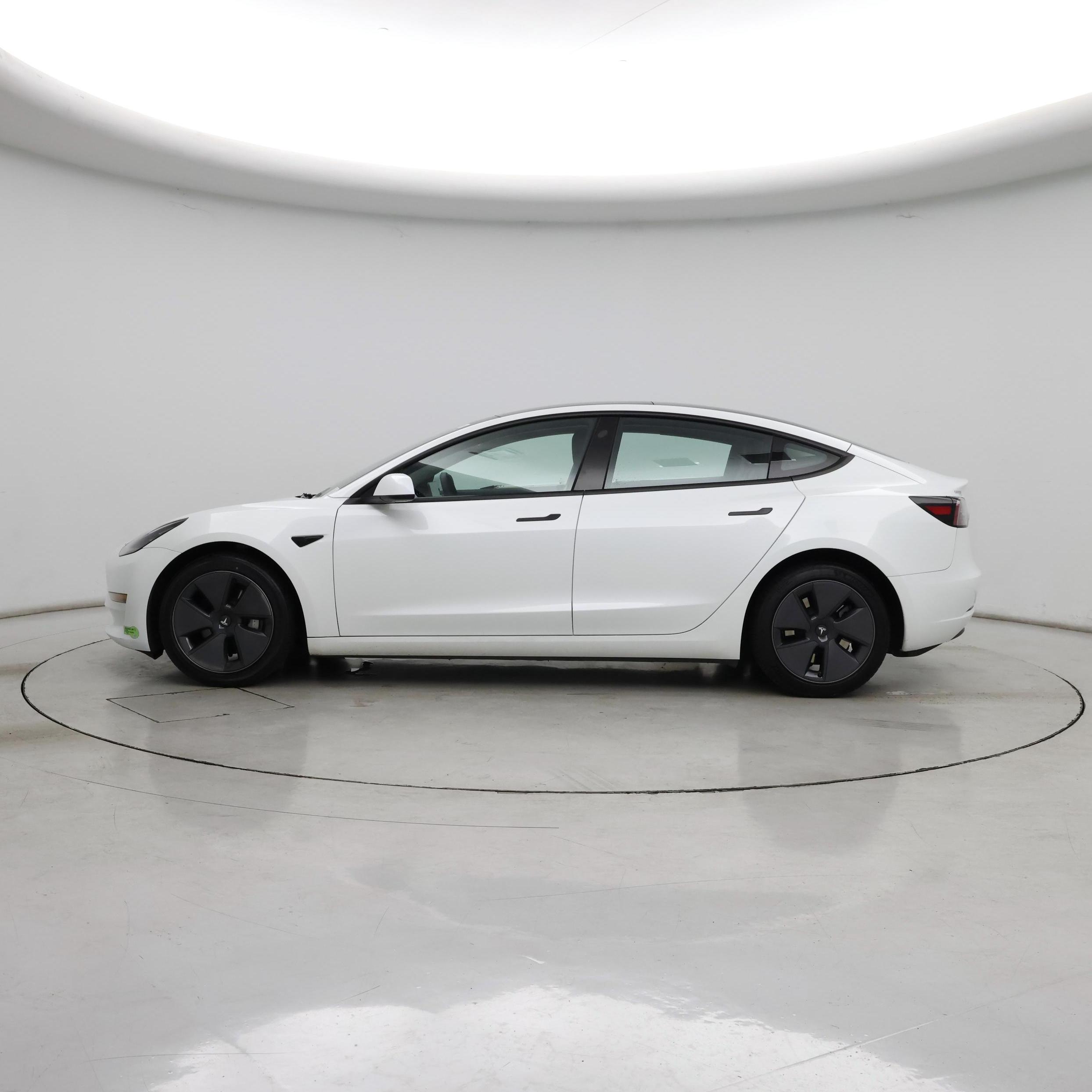 Thumbnail: 2023 Tesla Model 3 - 3