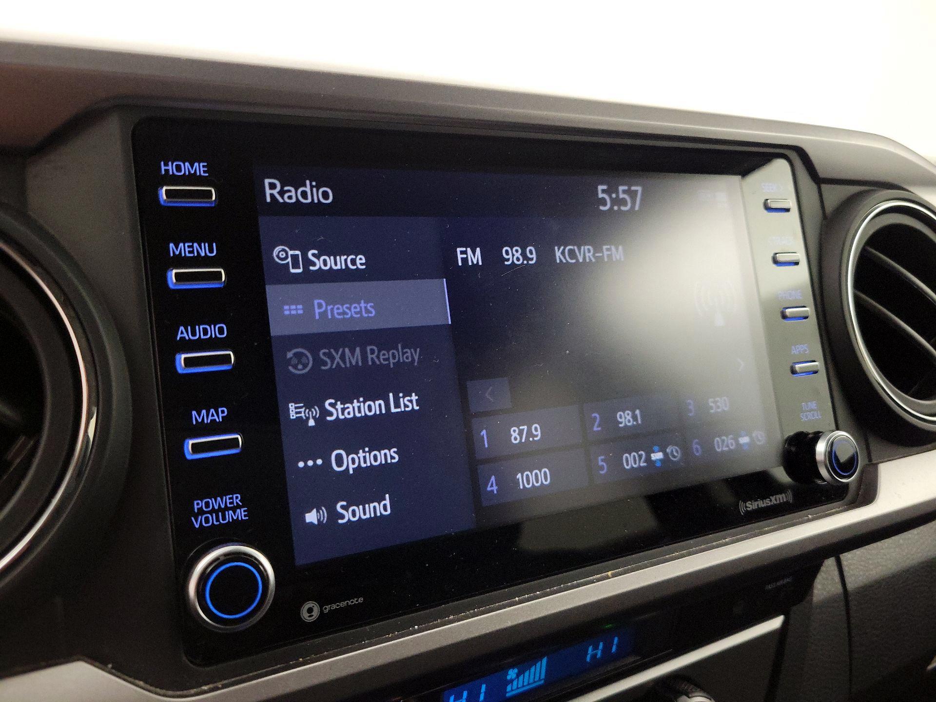 Thumbnail: 2022 Toyota Tacoma - 15