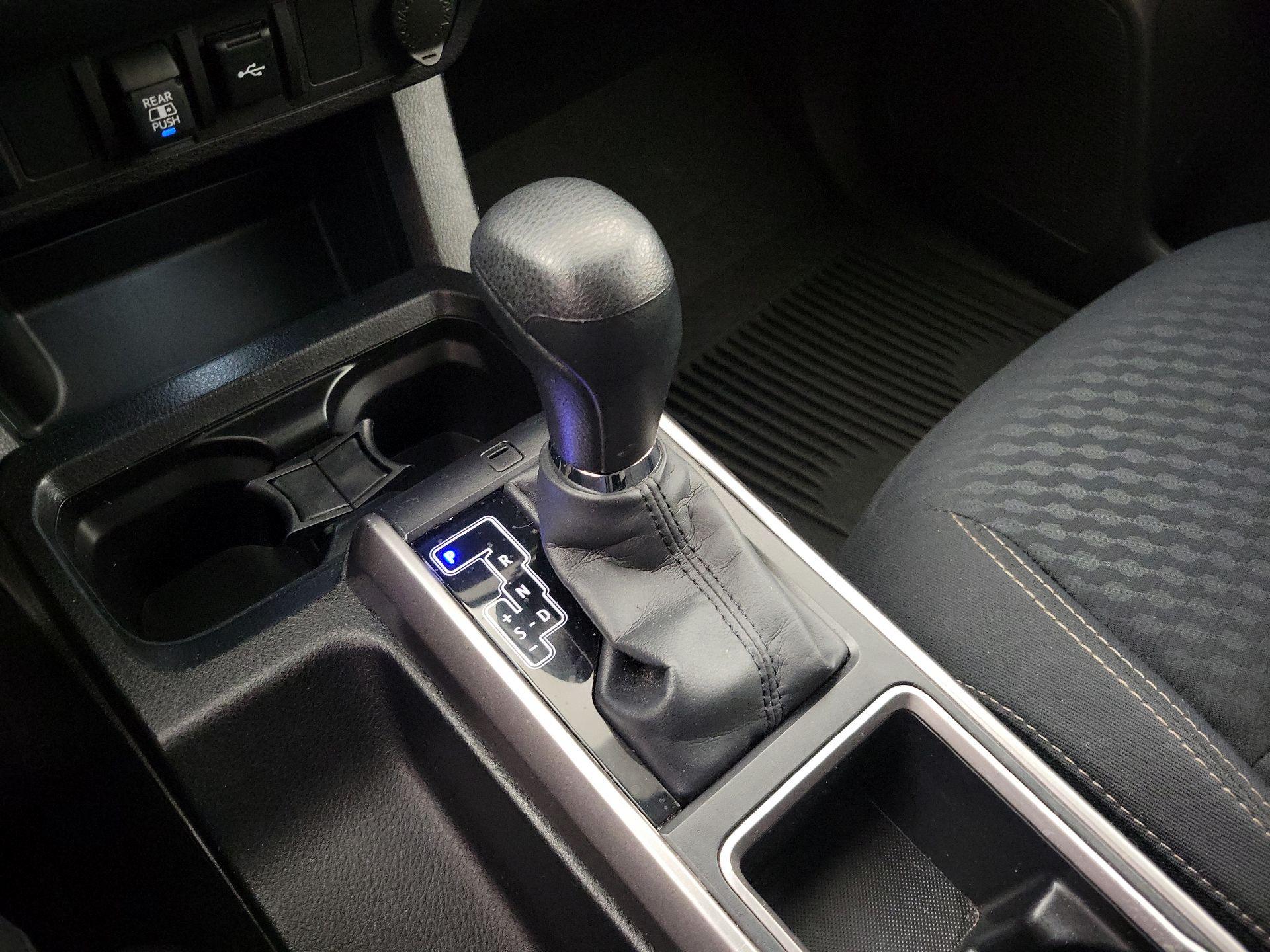 Thumbnail: 2022 Toyota Tacoma - 17