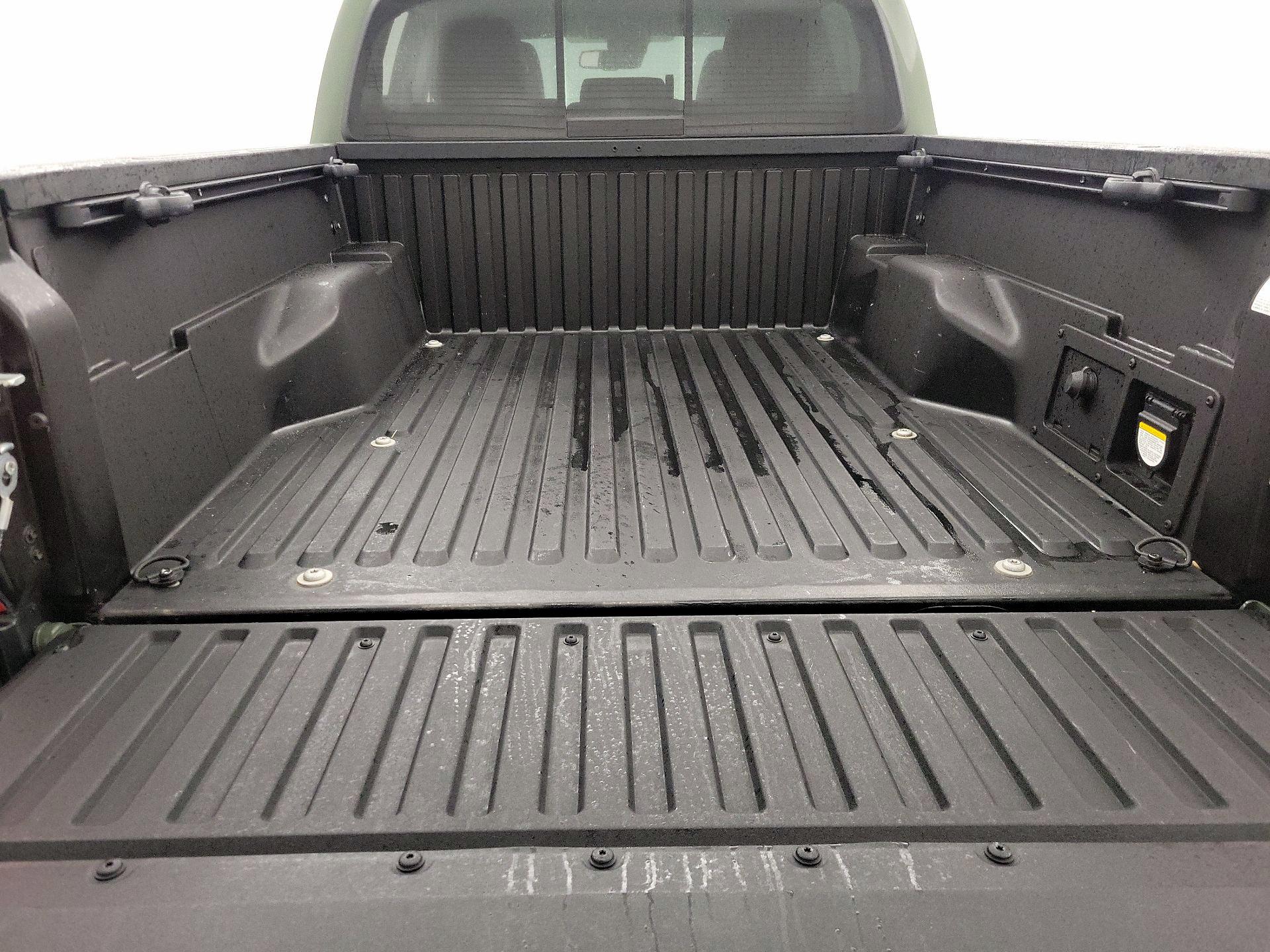 Thumbnail: 2022 Toyota Tacoma - 20