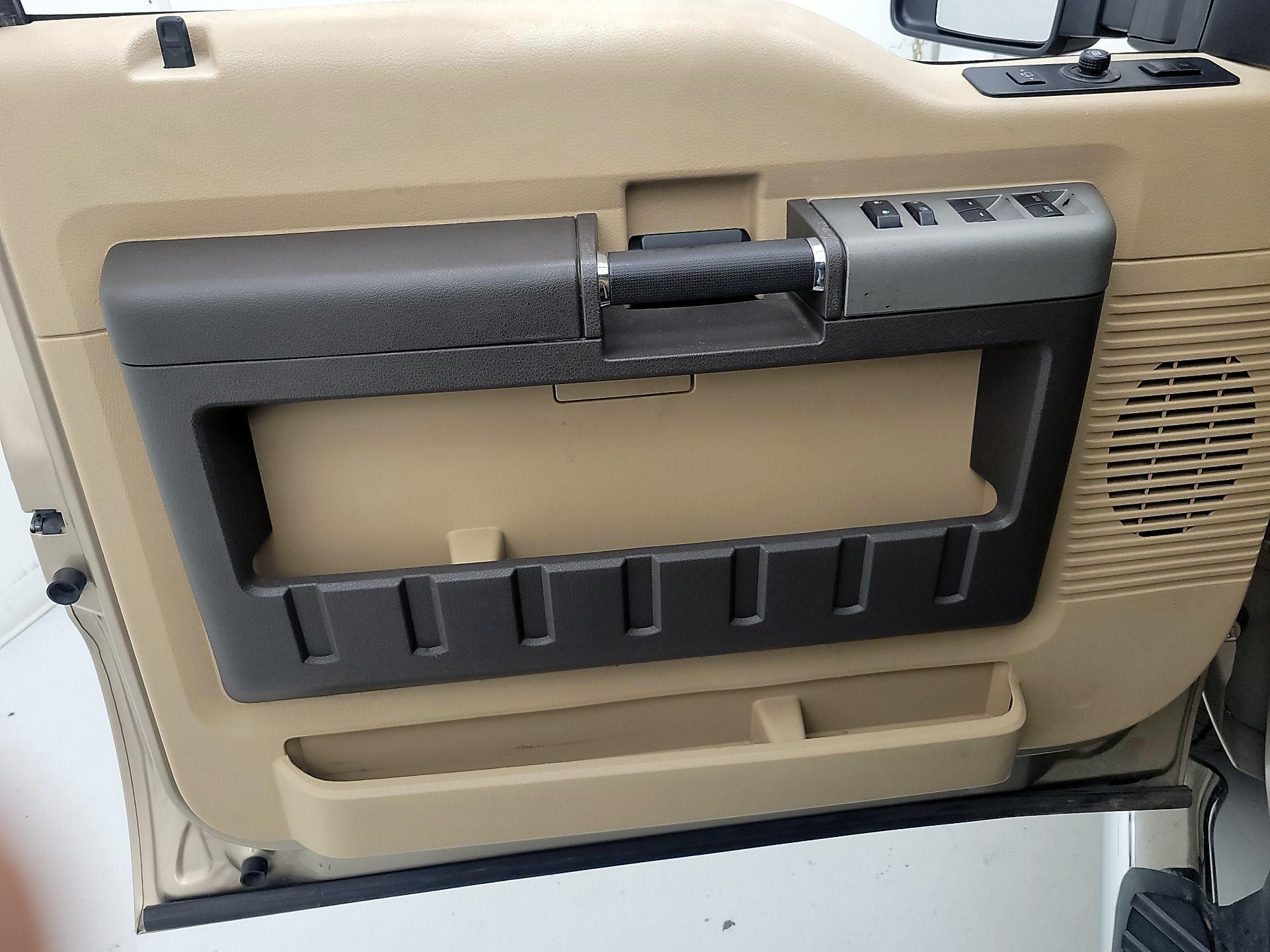 Thumbnail: 2014 Ford F-250 - 12