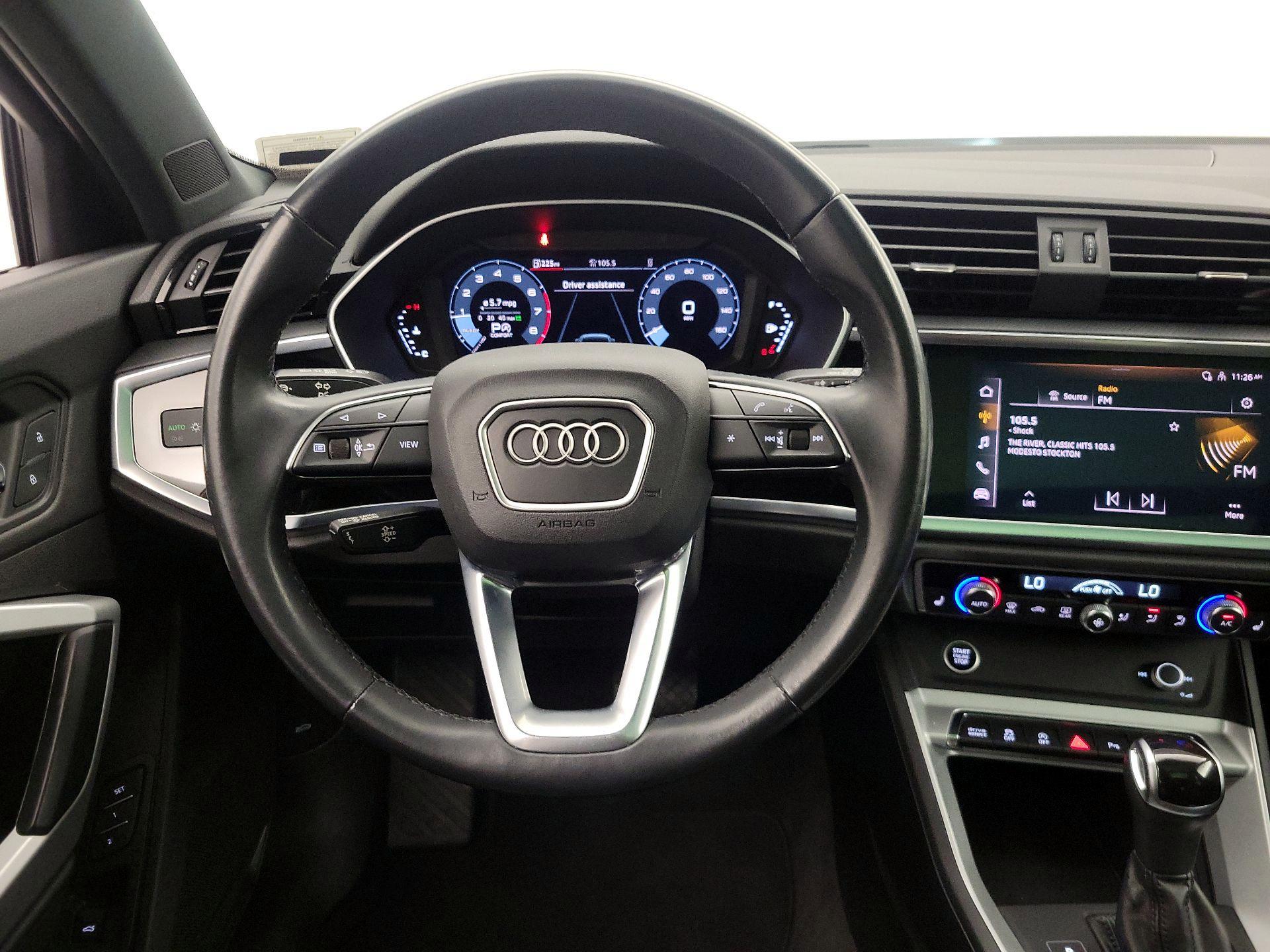 Thumbnail: 2022 Audi Q3 - 10