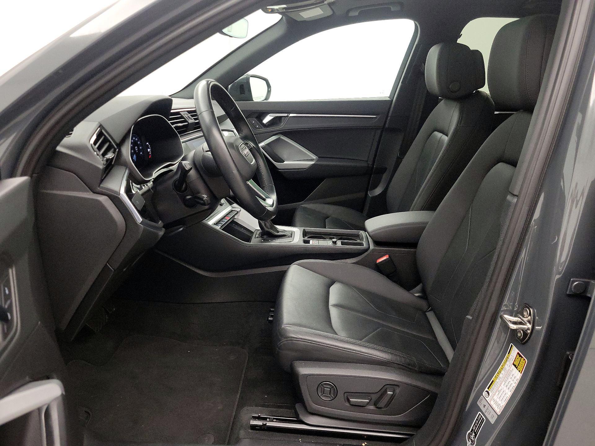 Thumbnail: 2022 Audi Q3 - 11