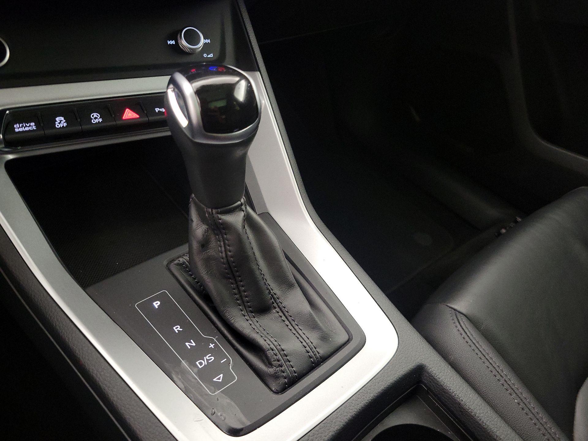 Thumbnail: 2022 Audi Q3 - 17