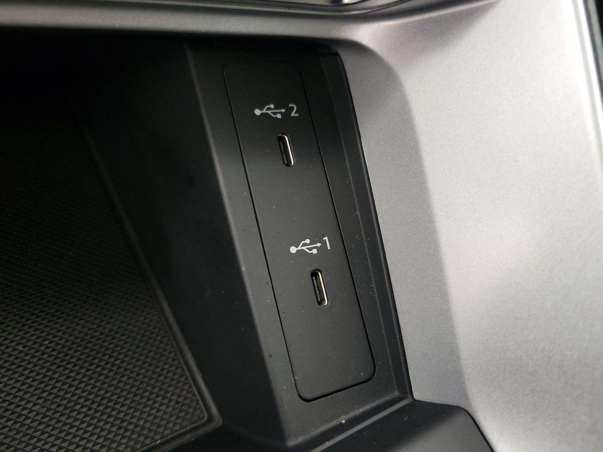 Thumbnail: 2022 Audi Q3 - 18