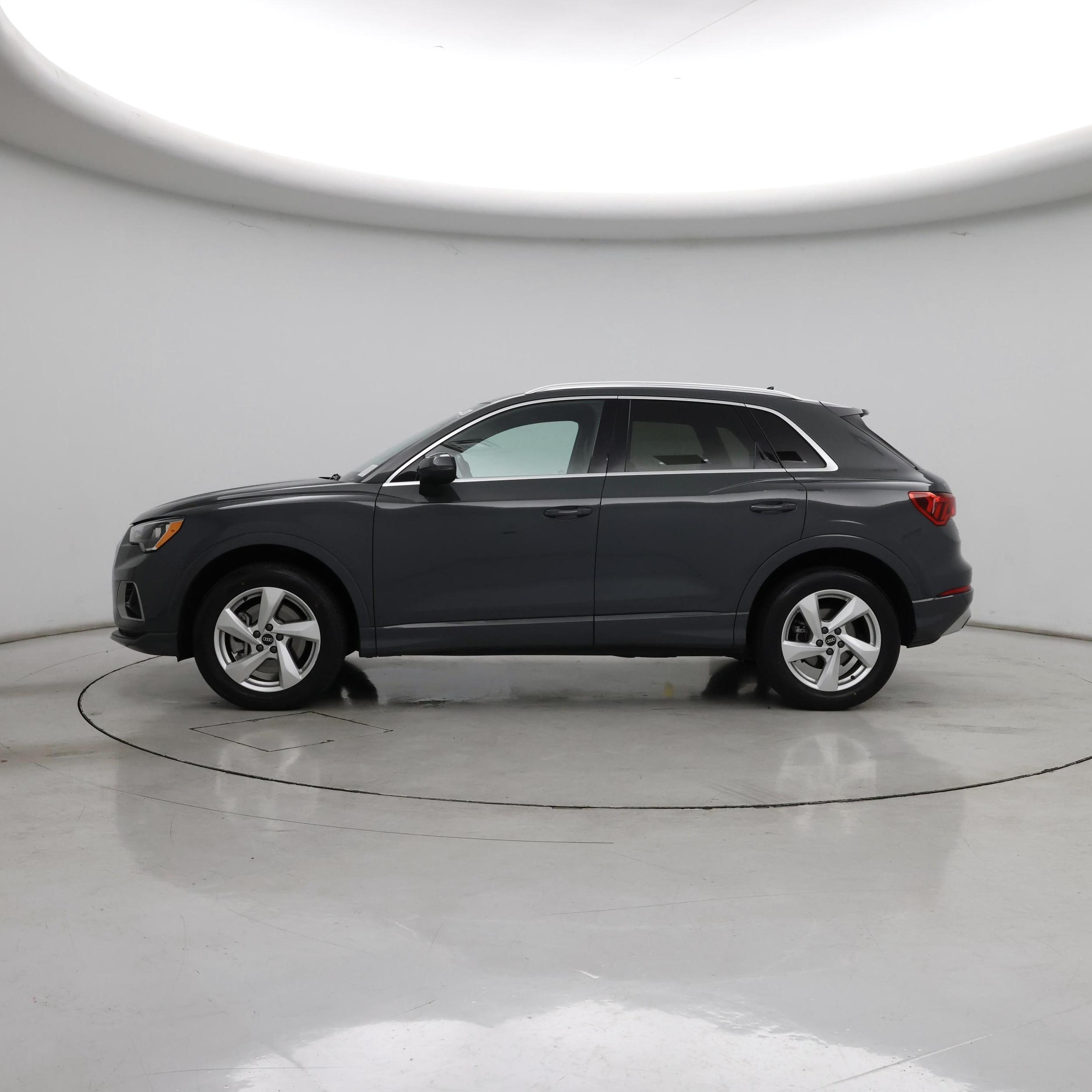 Thumbnail: 2022 Audi Q3 - 3