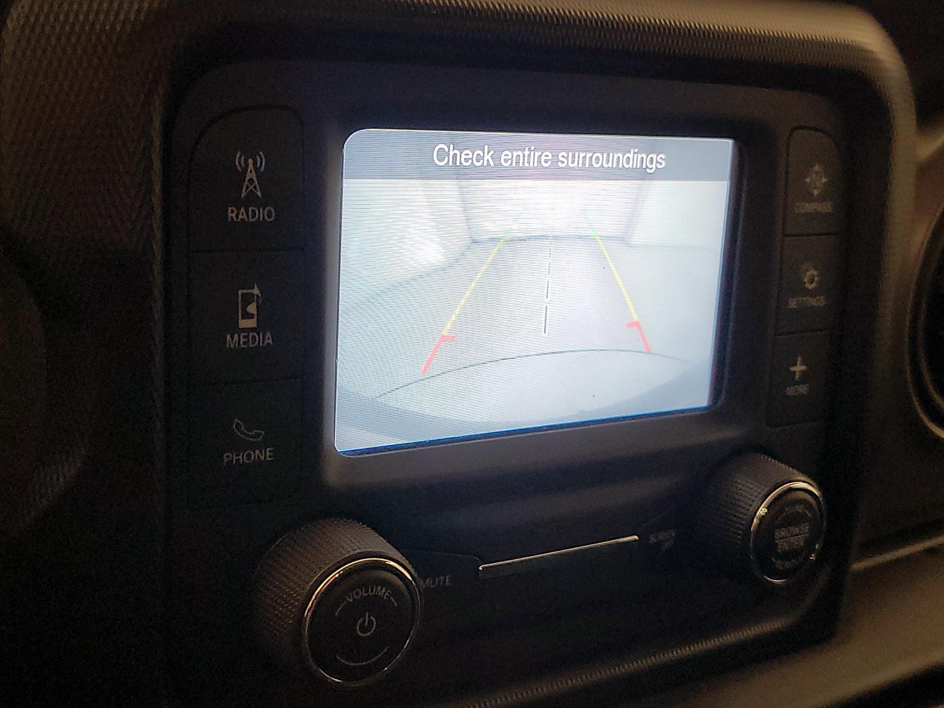 Thumbnail: 2019 Jeep Wrangler - 14