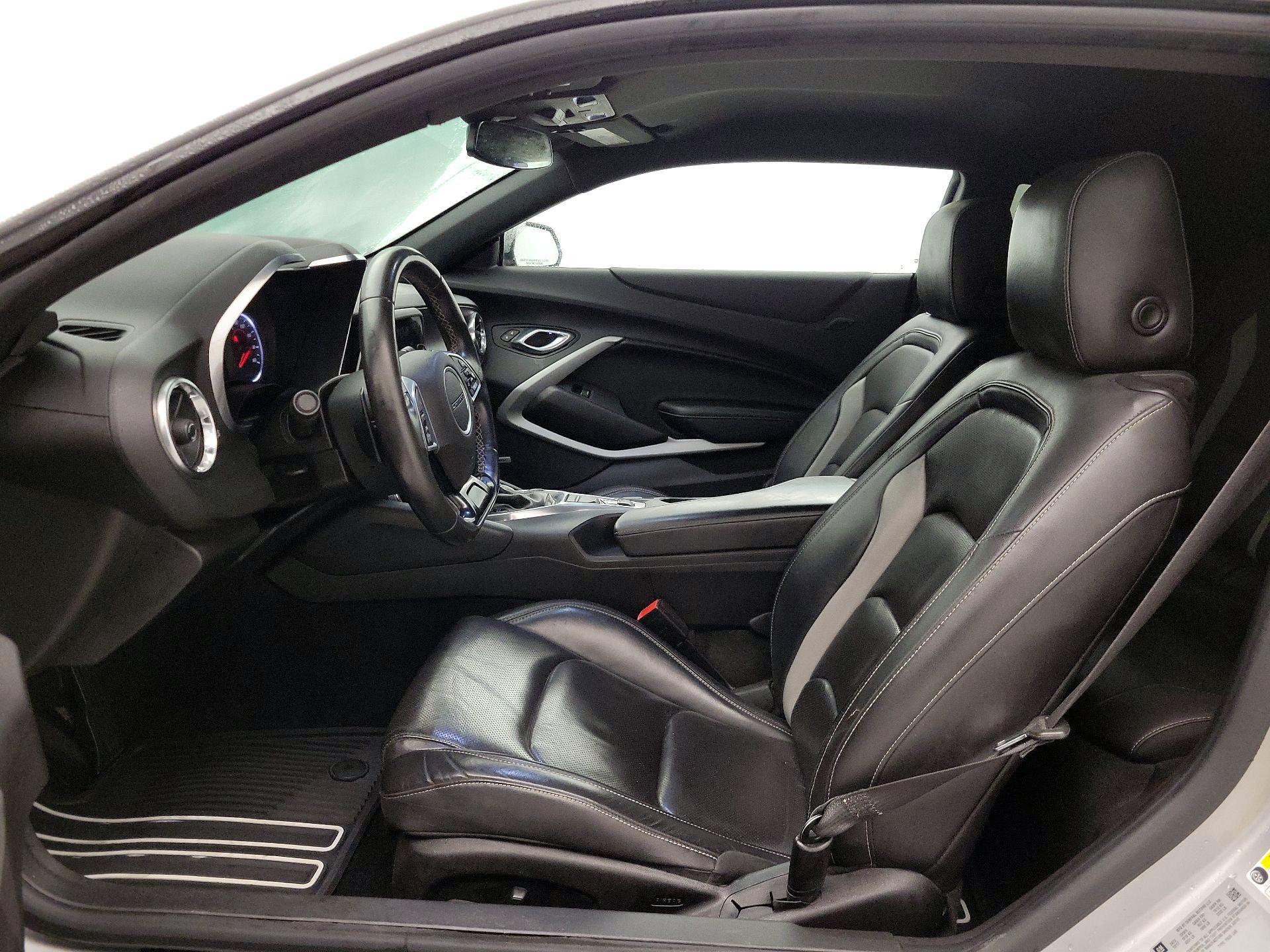 Thumbnail: 2018 Chevrolet Camaro - 11