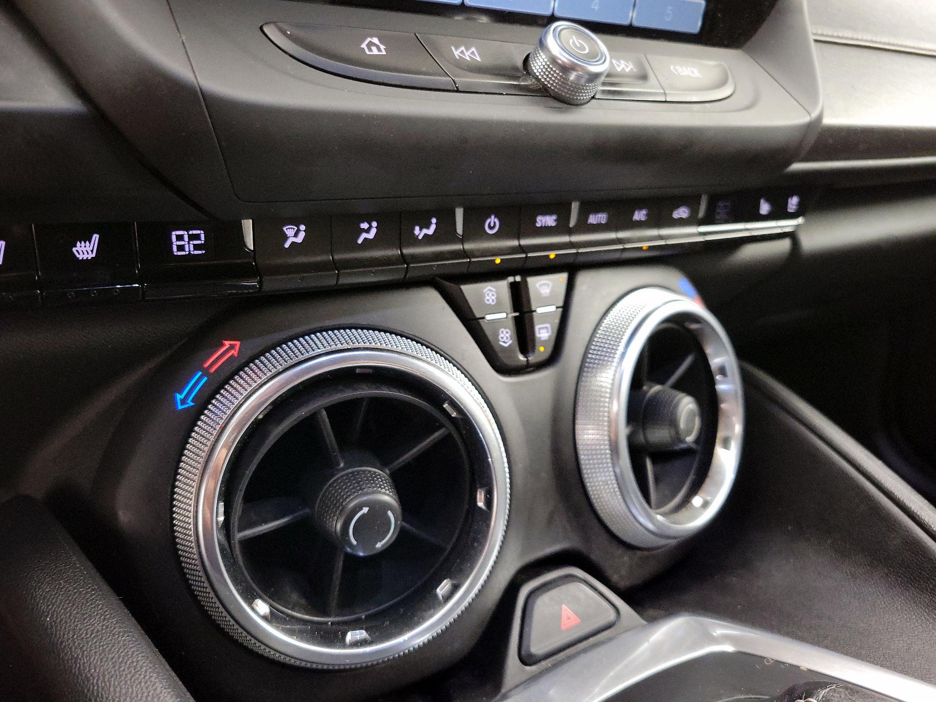 Thumbnail: 2018 Chevrolet Camaro - 15