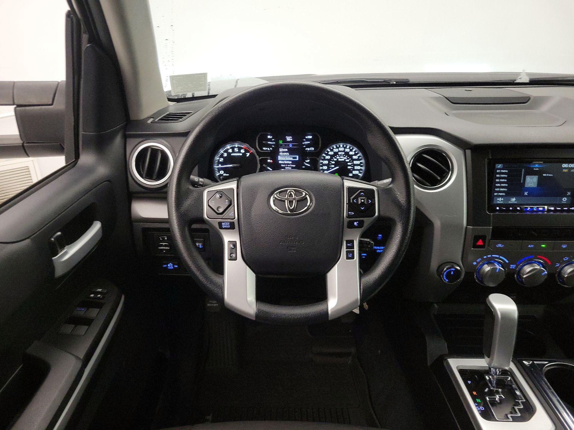 Thumbnail: 2018 Toyota Tundra - 10