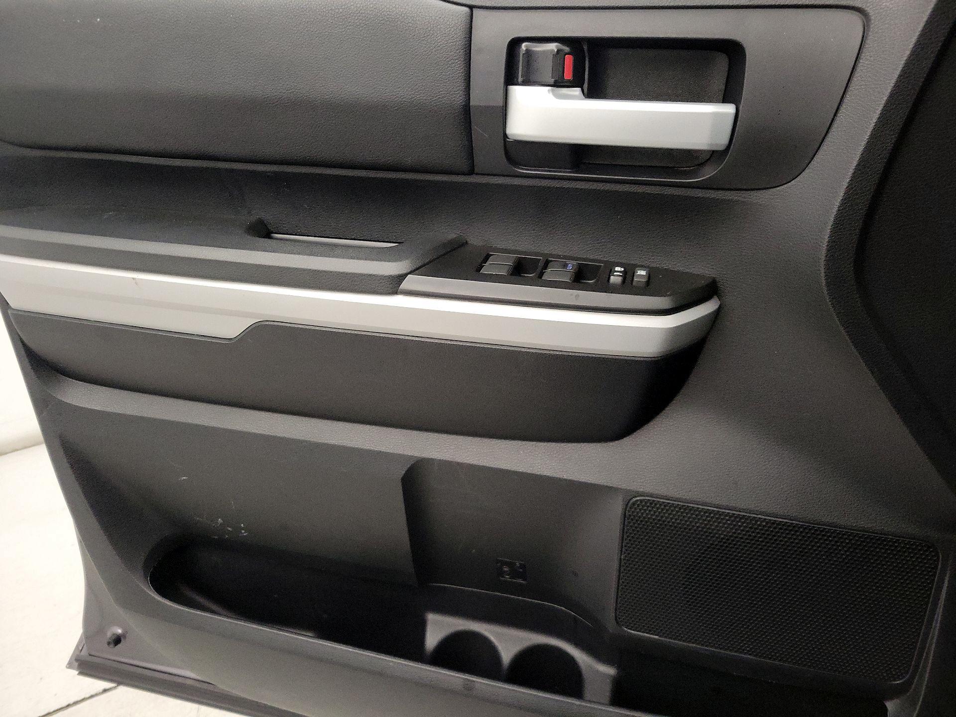 Thumbnail: 2018 Toyota Tundra - 12