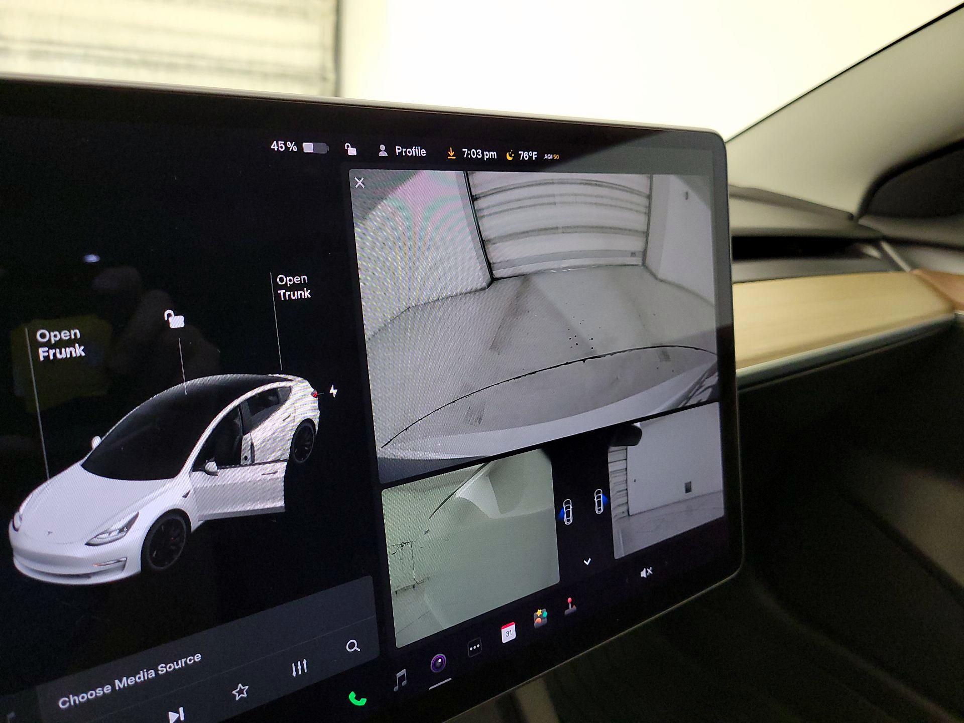 Thumbnail: 2022 Tesla Model 3 - 14