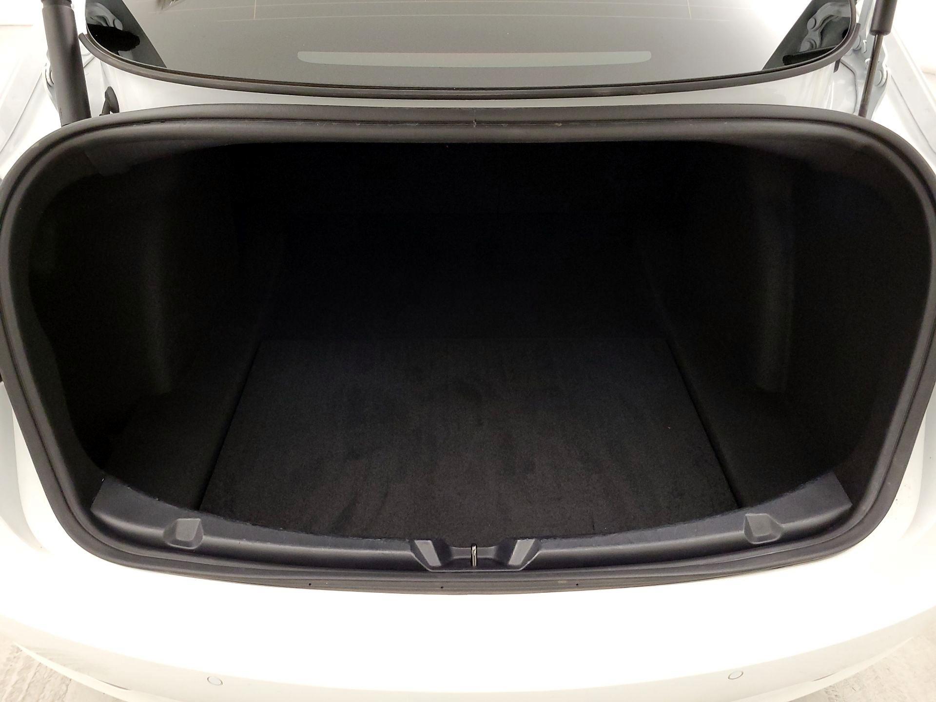 Thumbnail: 2022 Tesla Model 3 - 20