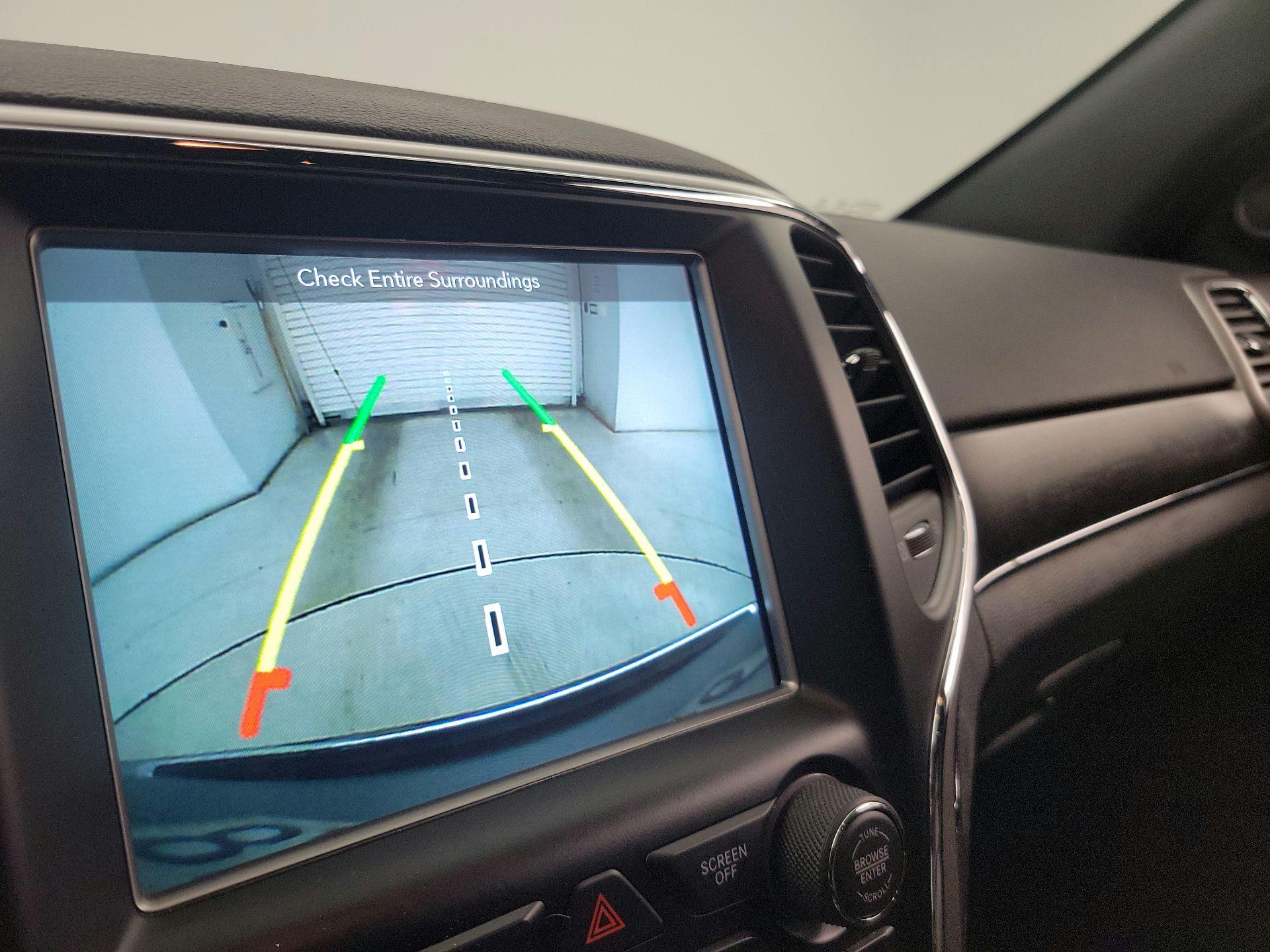 Thumbnail: 2018 Jeep Grand Cherokee - 15