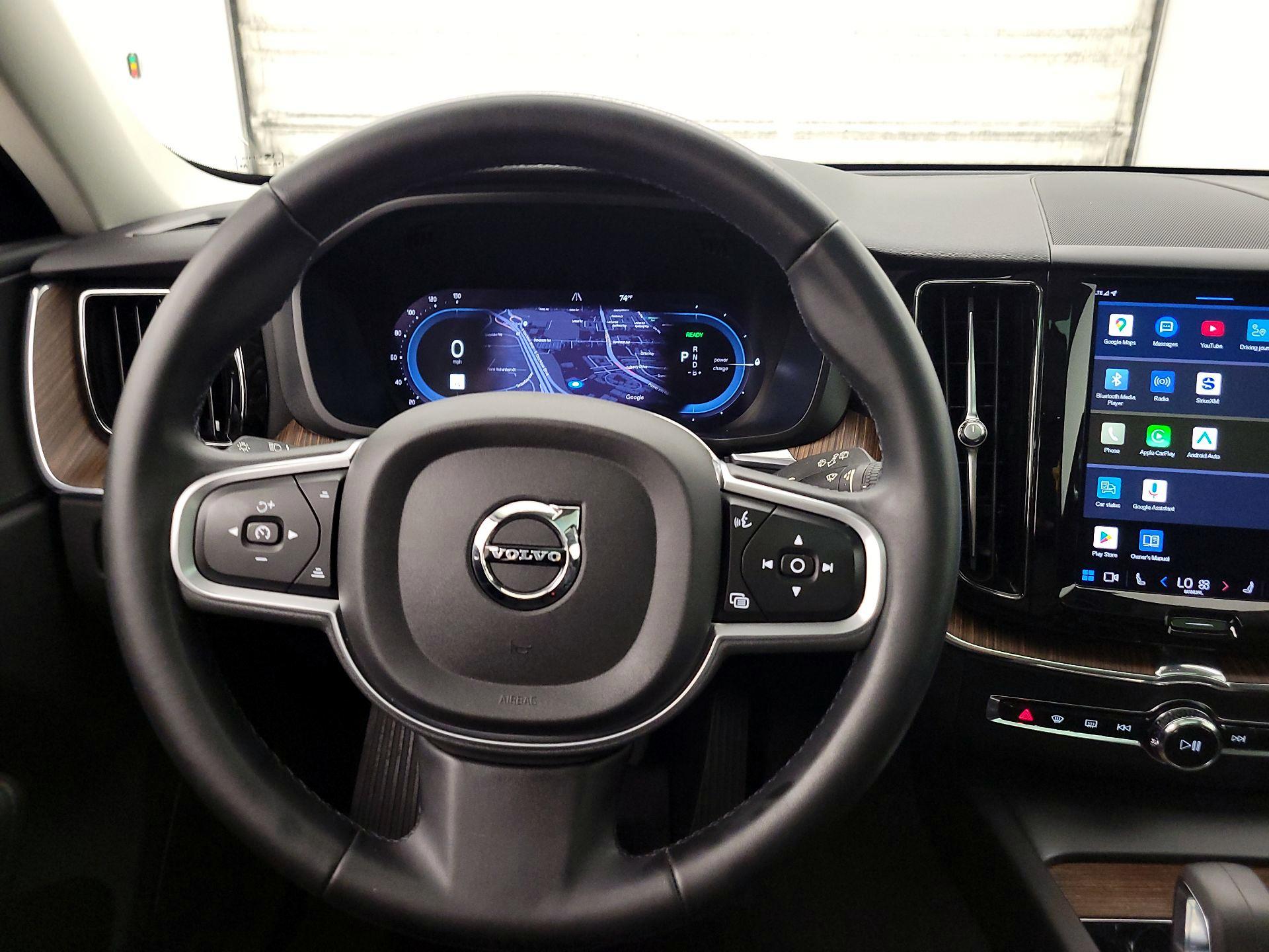 Thumbnail: 2022 Volvo XC60 - 10