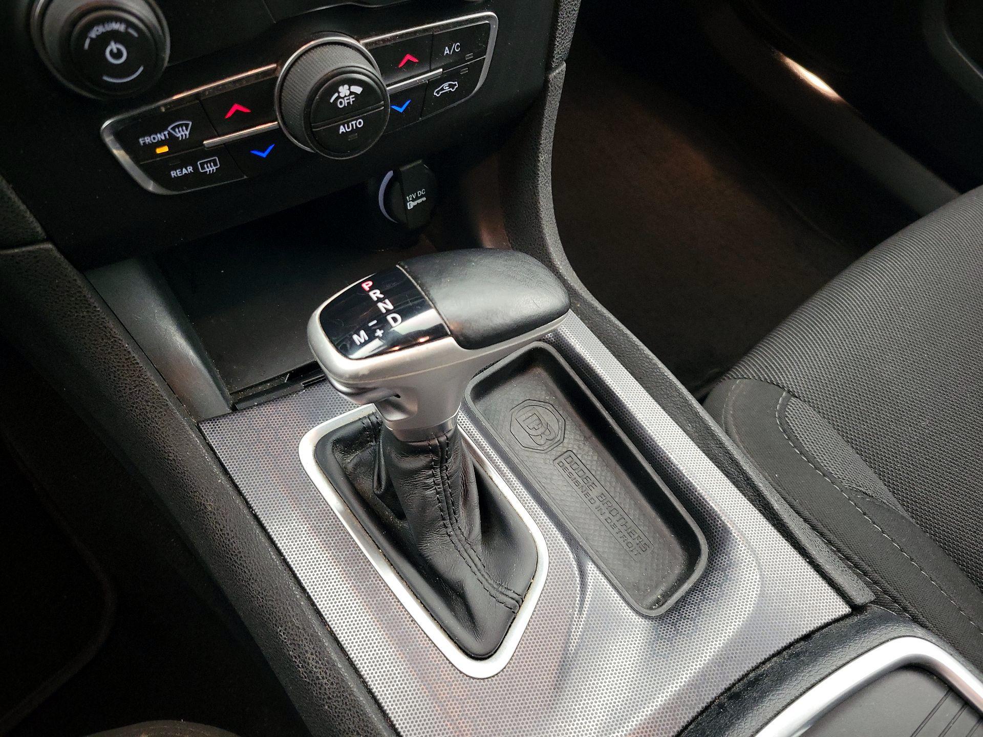 Thumbnail: 2017 Dodge Charger - 16