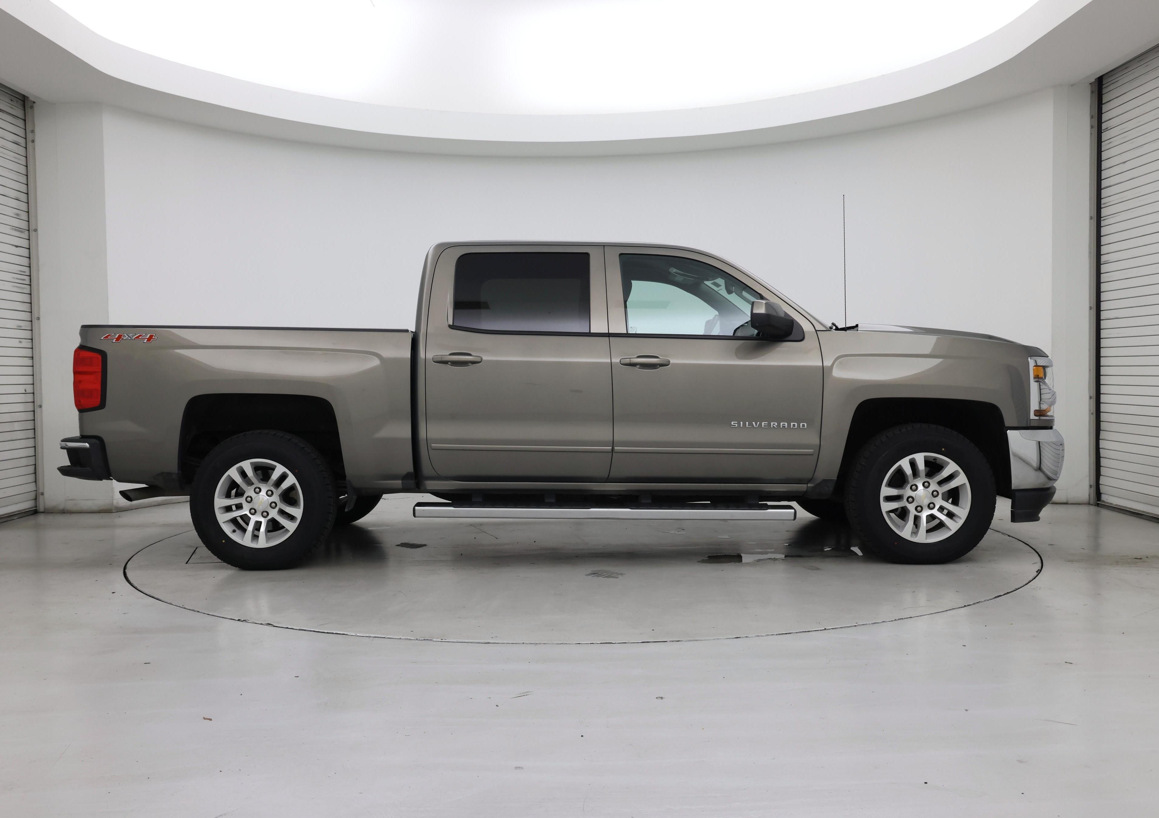 Thumbnail: 2017 Chevrolet Silverado 1500 - 7