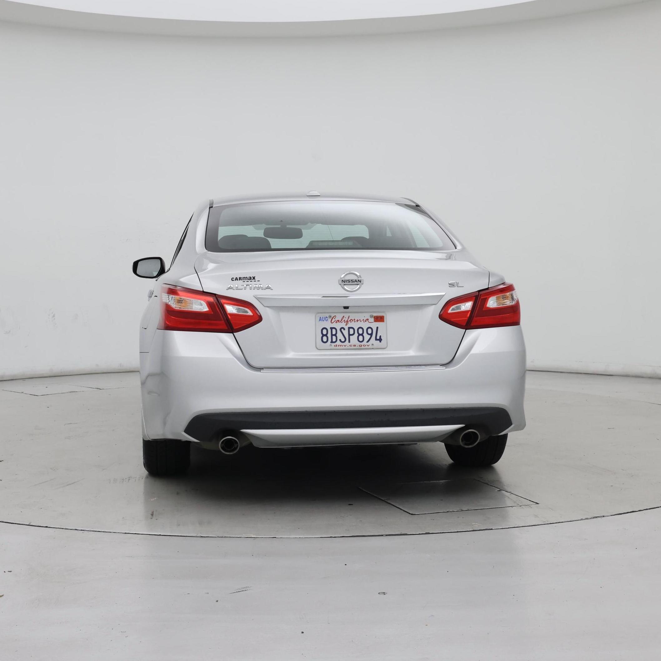 Thumbnail: 2017 Nissan Altima - 6