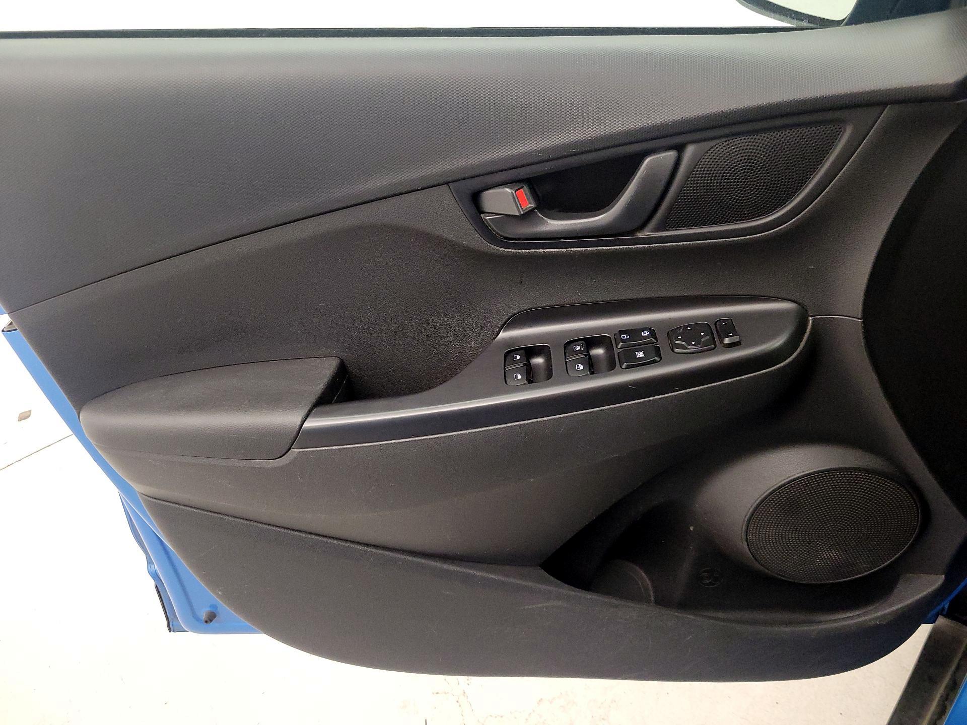 Thumbnail: 2020 Hyundai Kona - 12