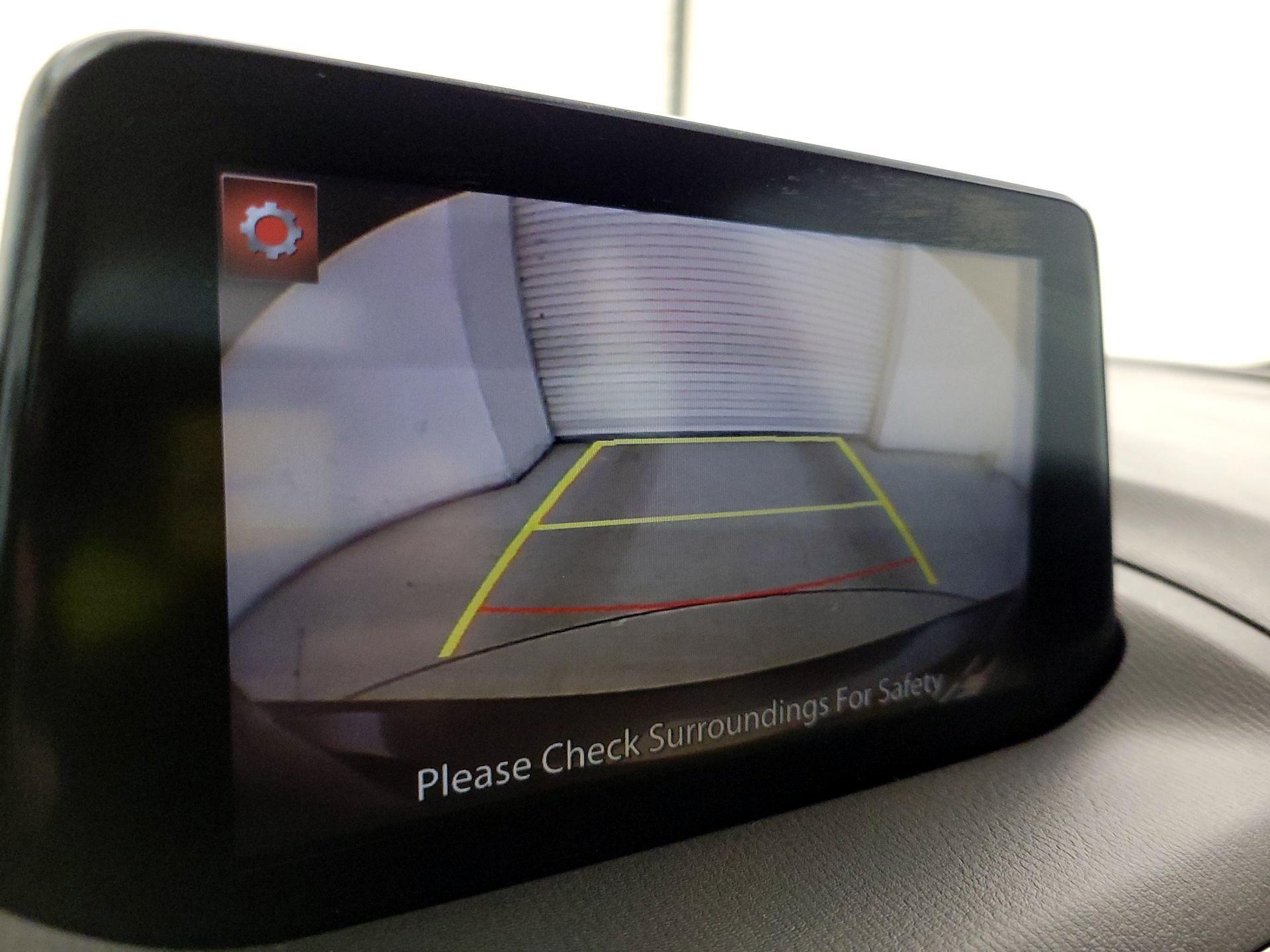 Thumbnail: 2018 Mazda Mazda3 - 15