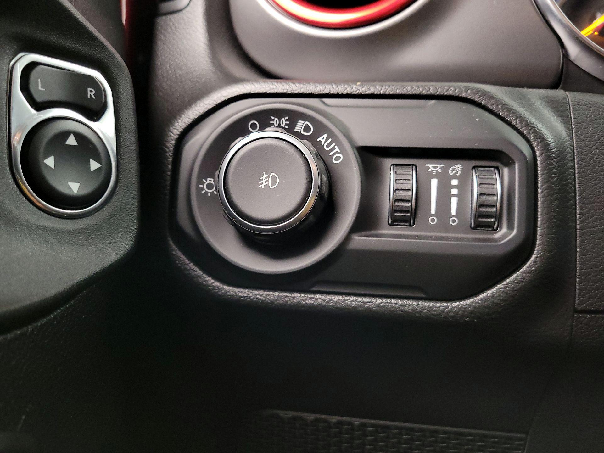 Thumbnail: 2021 Jeep Wrangler - 13