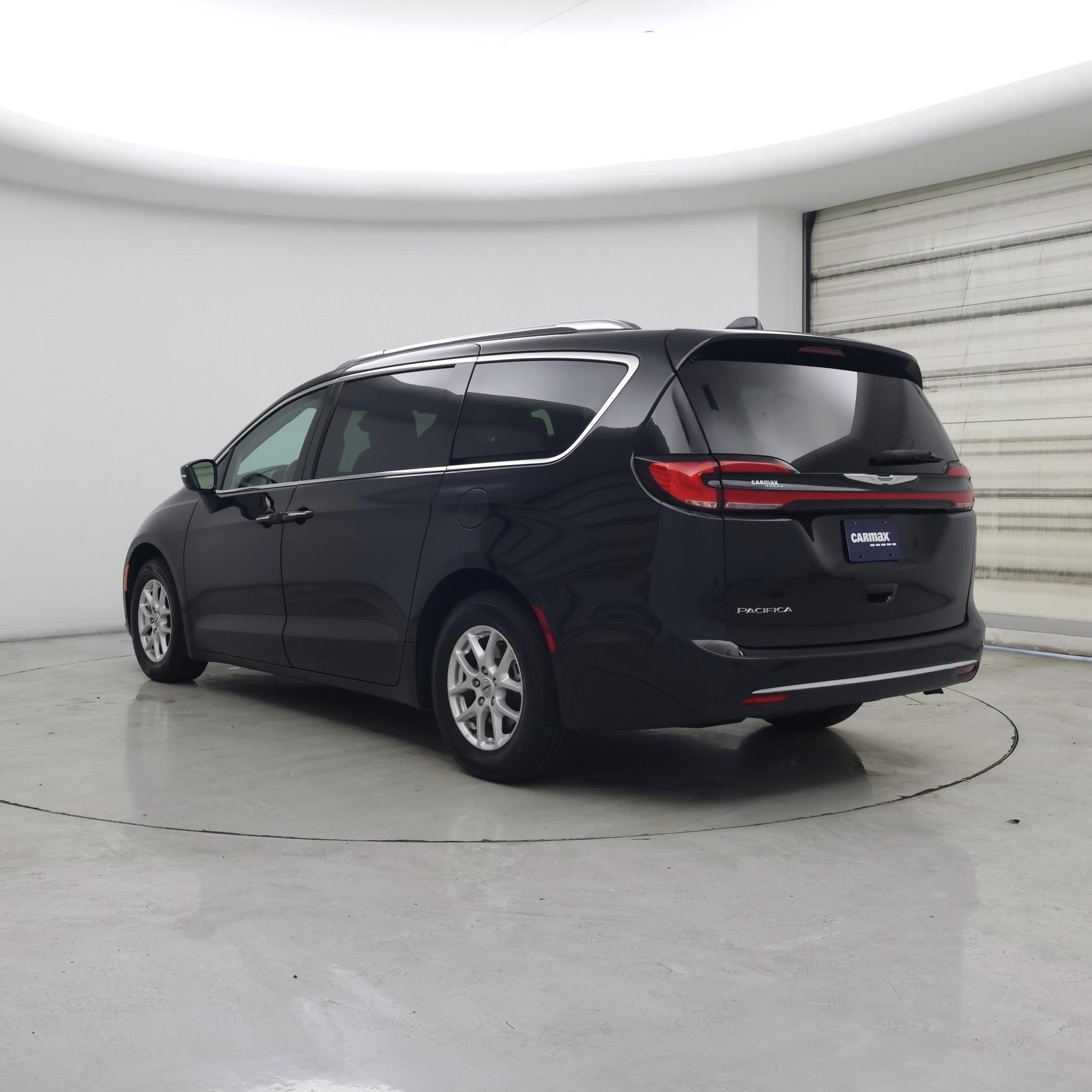 Thumbnail: 2021 Chrysler Pacifica - 2