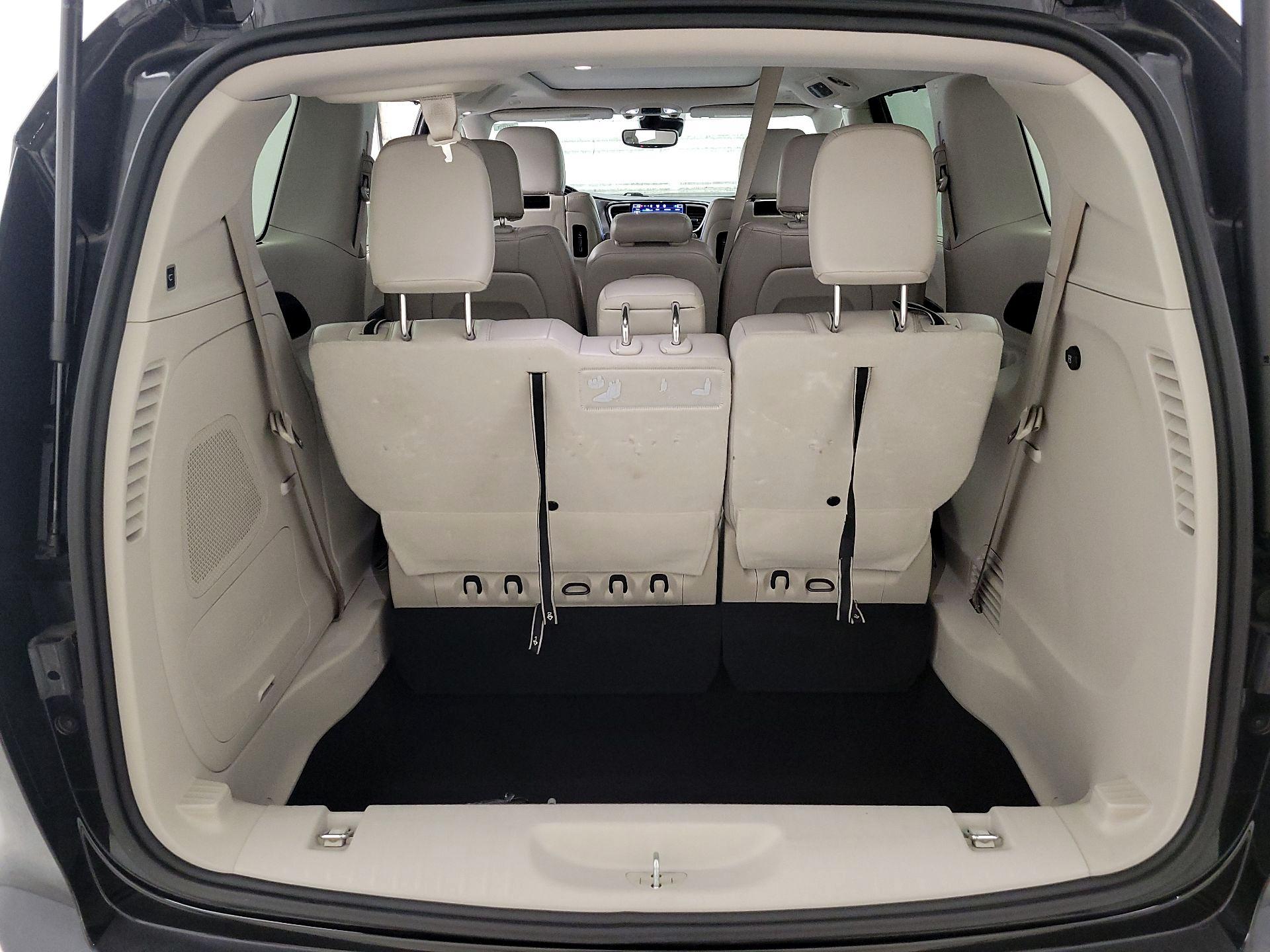 Thumbnail: 2021 Chrysler Pacifica - 20