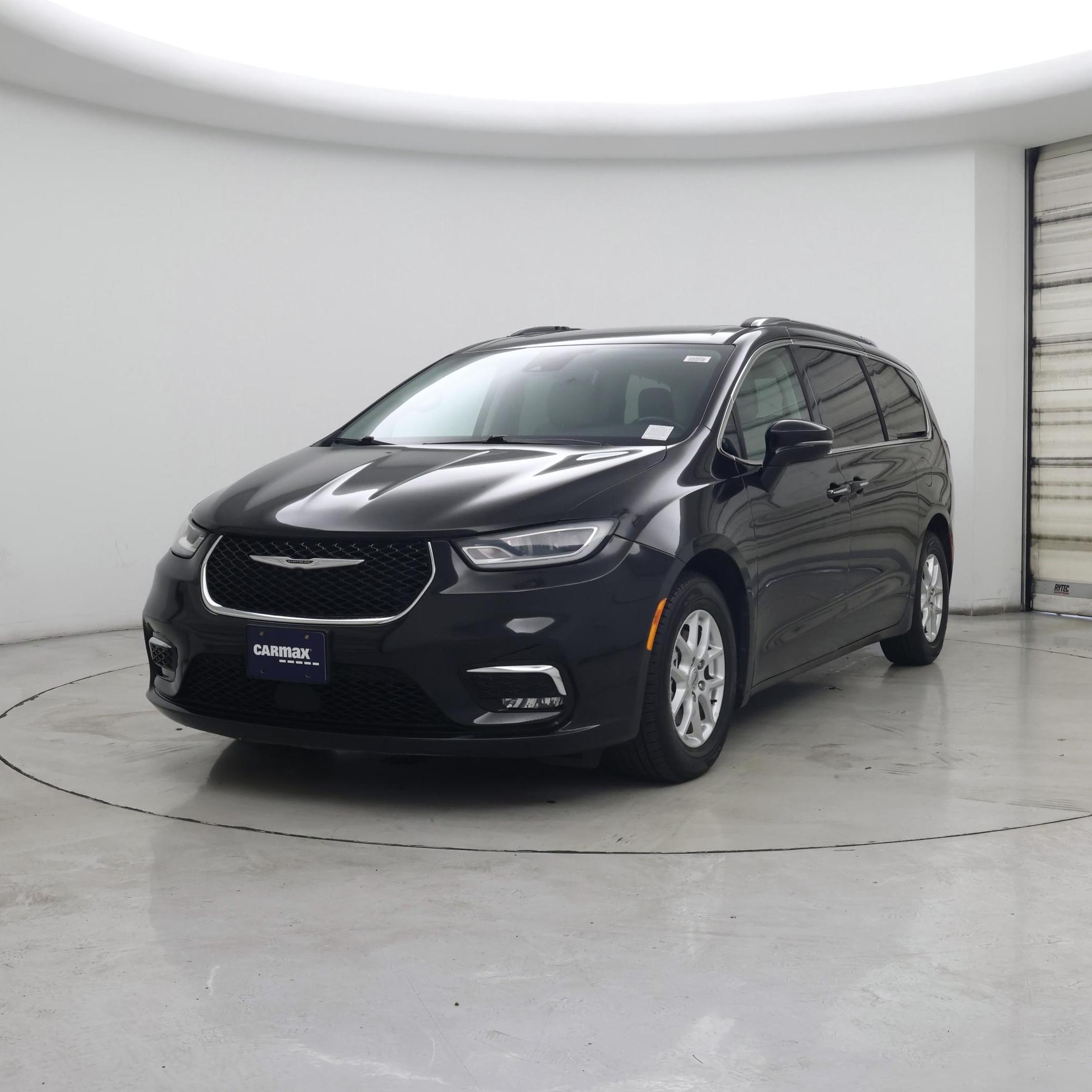 Thumbnail: 2021 Chrysler Pacifica - 4