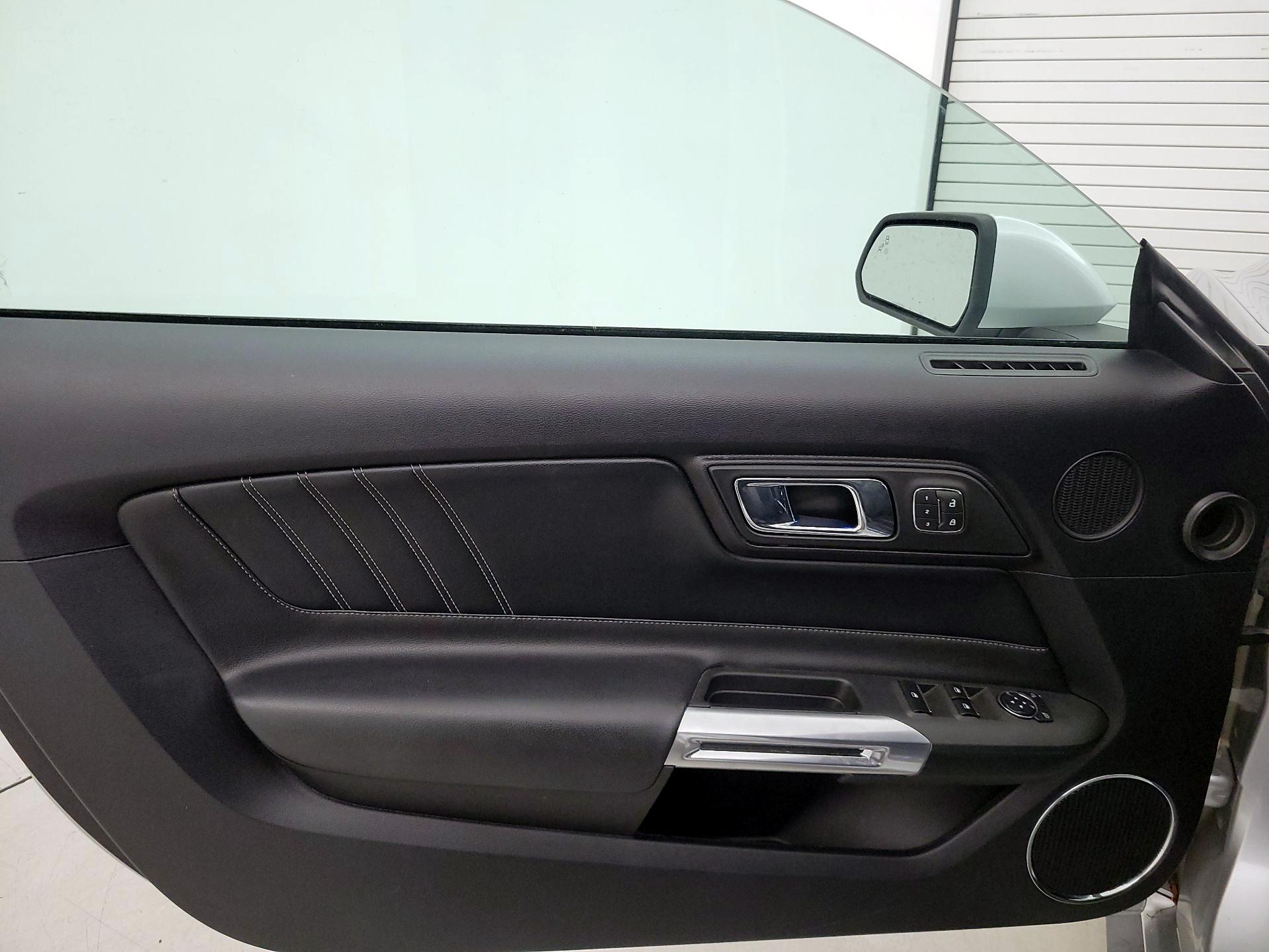 Thumbnail: 2017 Ford Mustang - 12