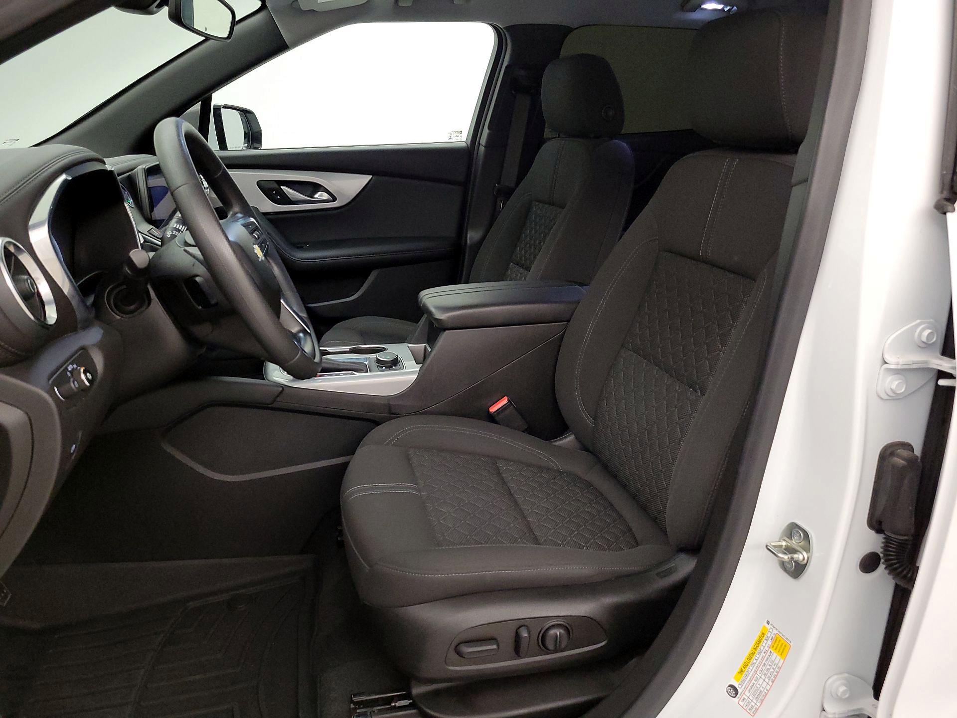 Thumbnail: 2022 Chevrolet Blazer - 11