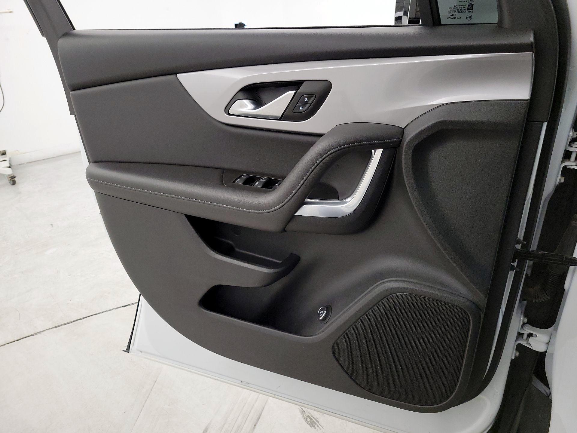 Thumbnail: 2022 Chevrolet Blazer - 12