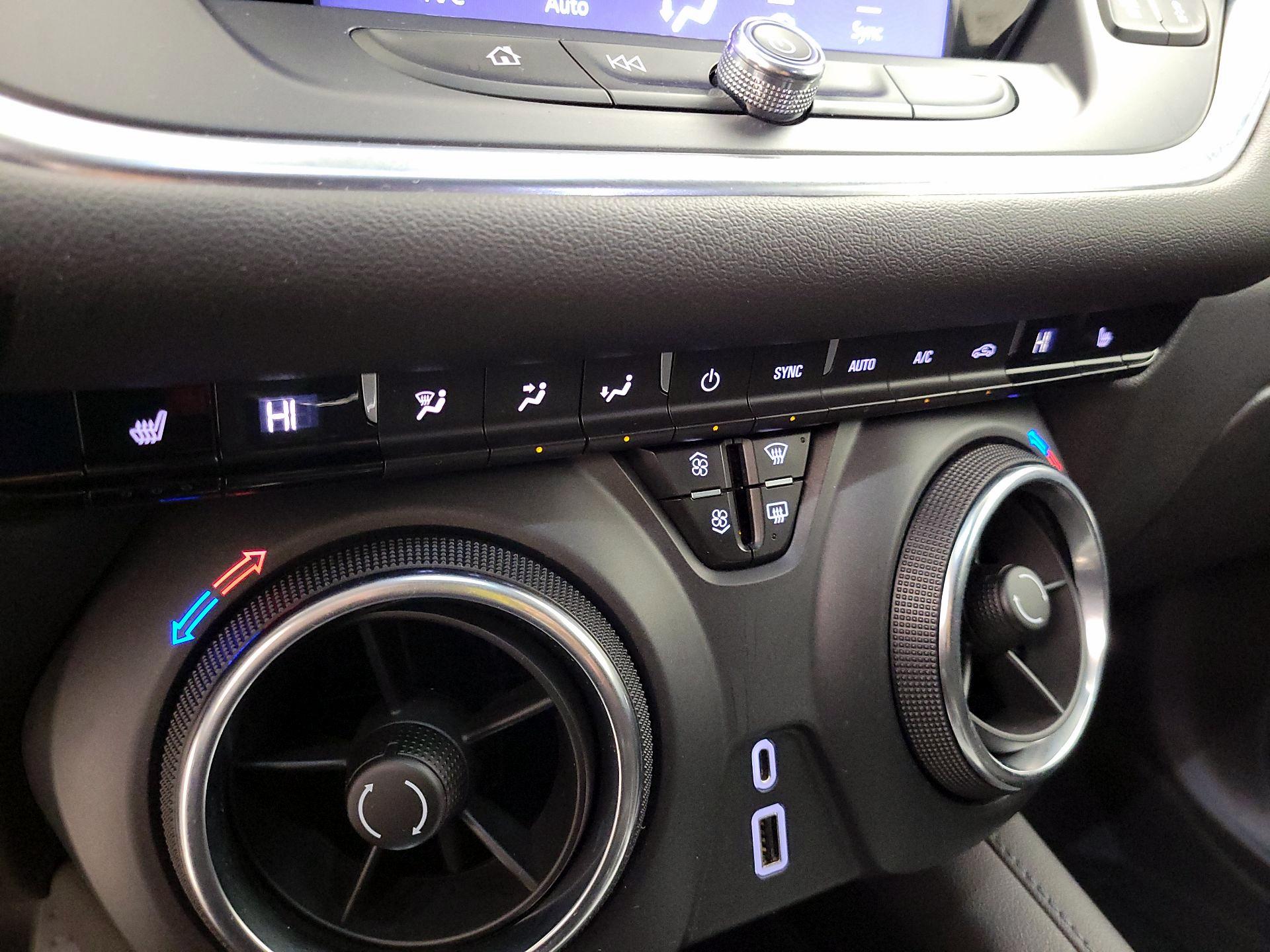 Thumbnail: 2022 Chevrolet Blazer - 16