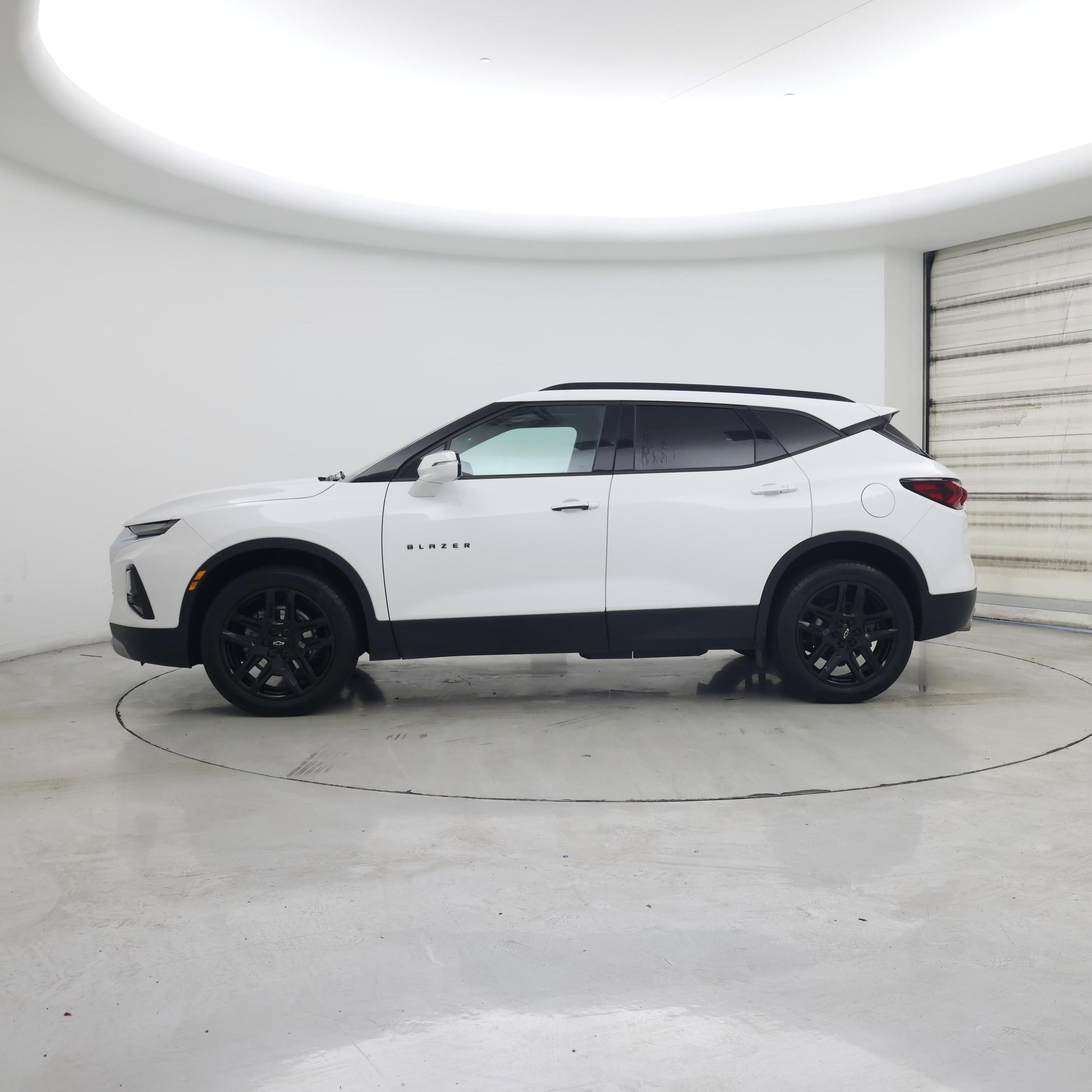 Thumbnail: 2022 Chevrolet Blazer - 3