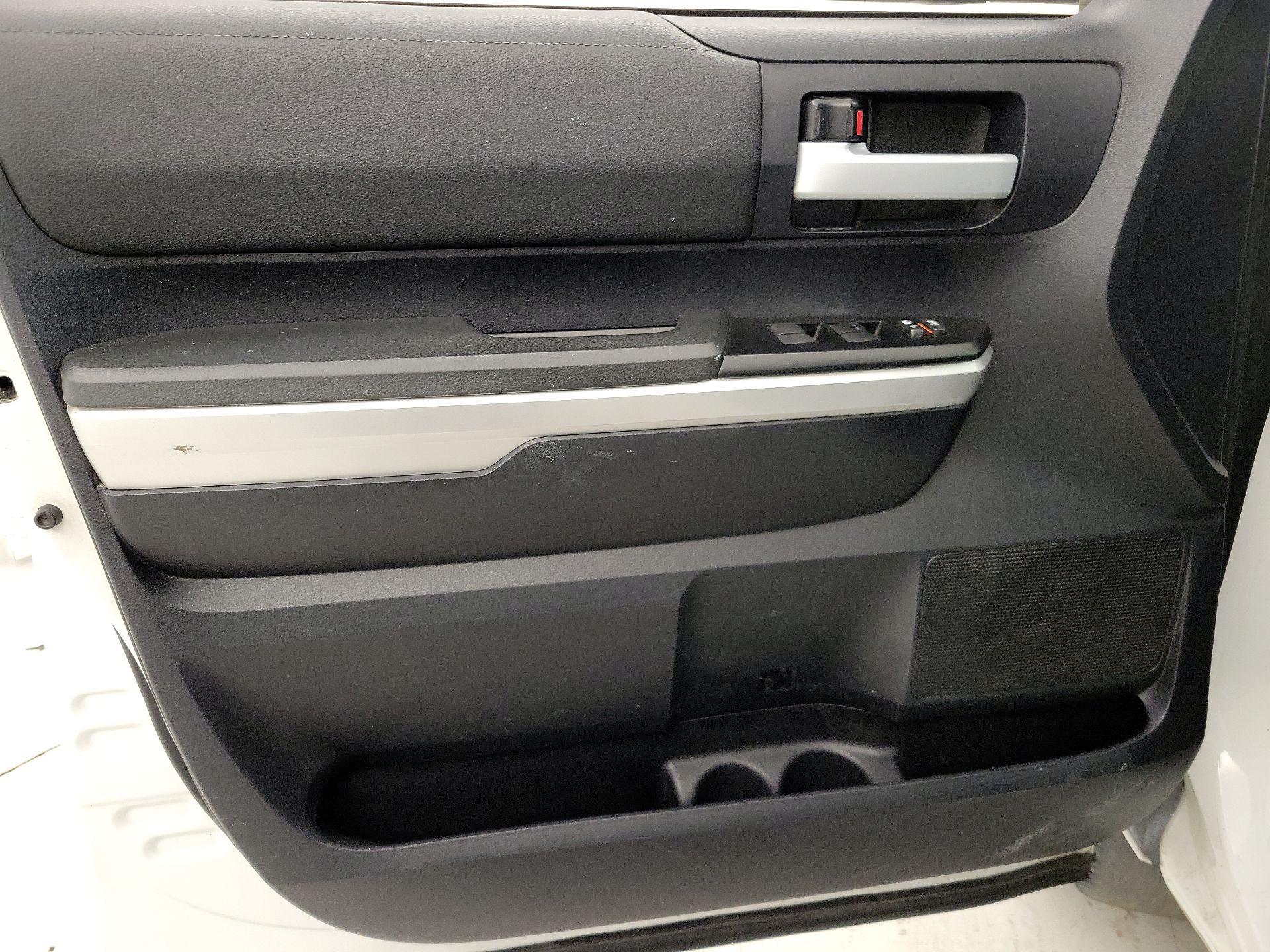 Thumbnail: 2014 Toyota Tundra - 12