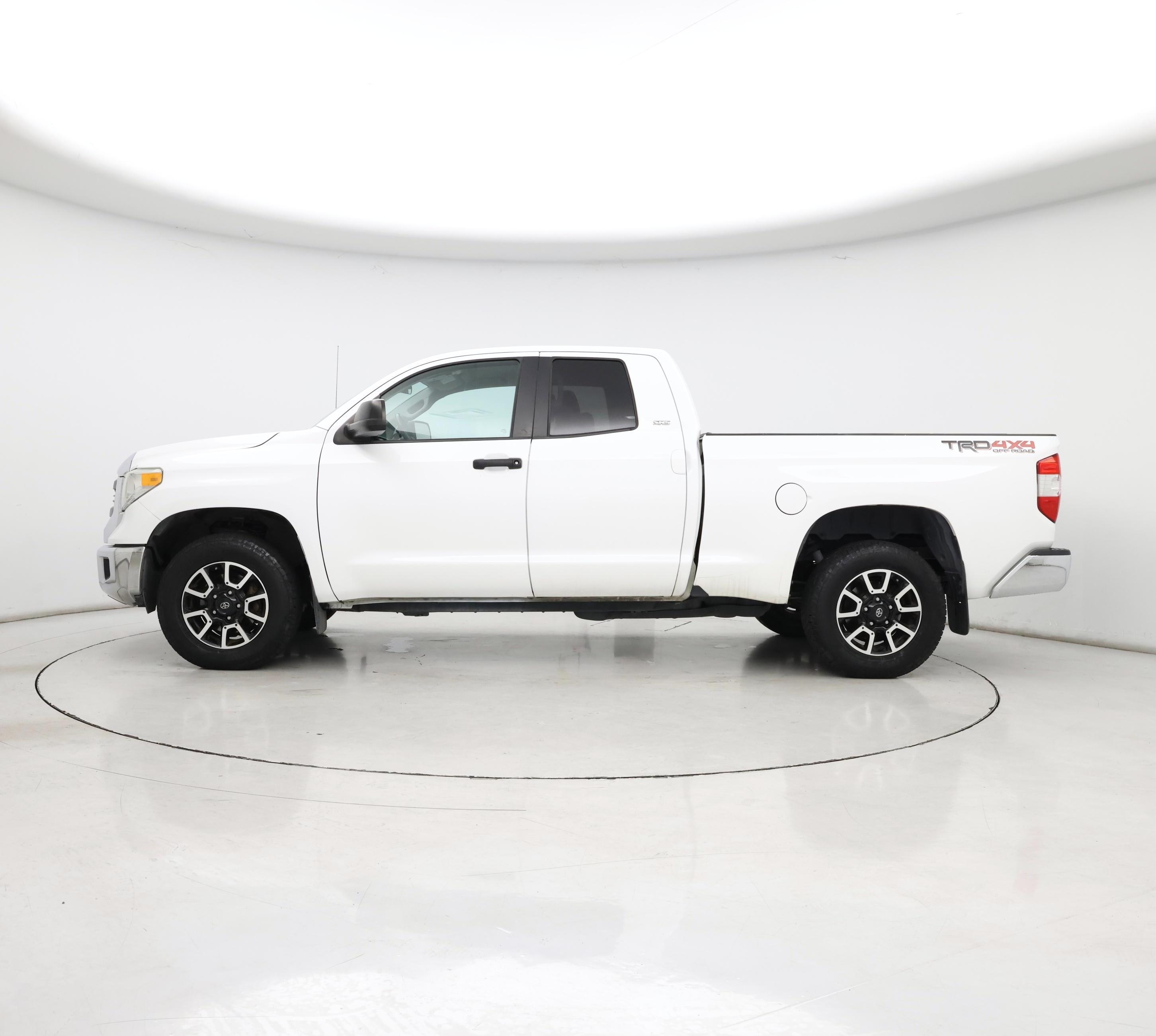 Thumbnail: 2014 Toyota Tundra - 3