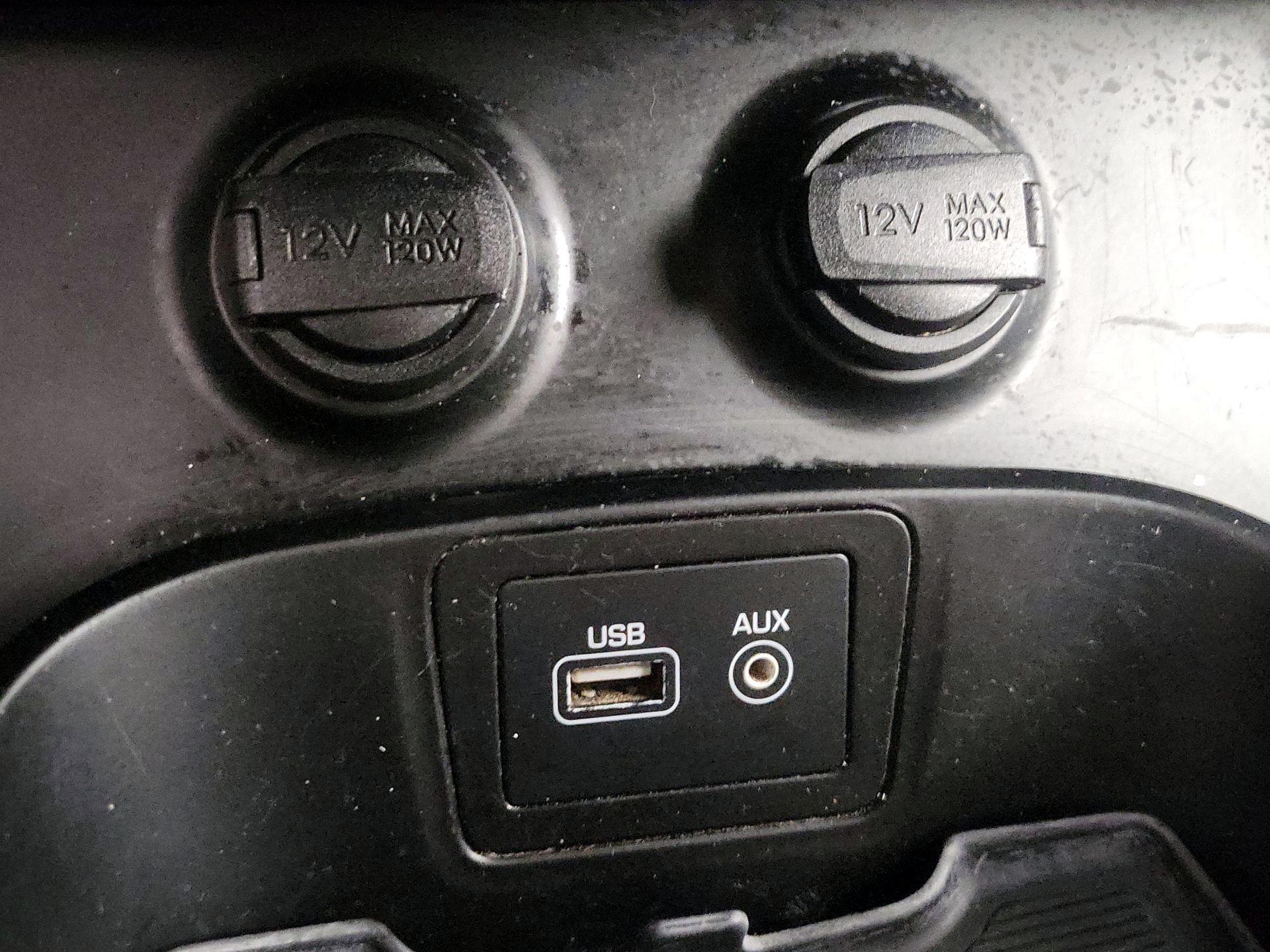 Thumbnail: 2018 Hyundai Santa Fe - 18