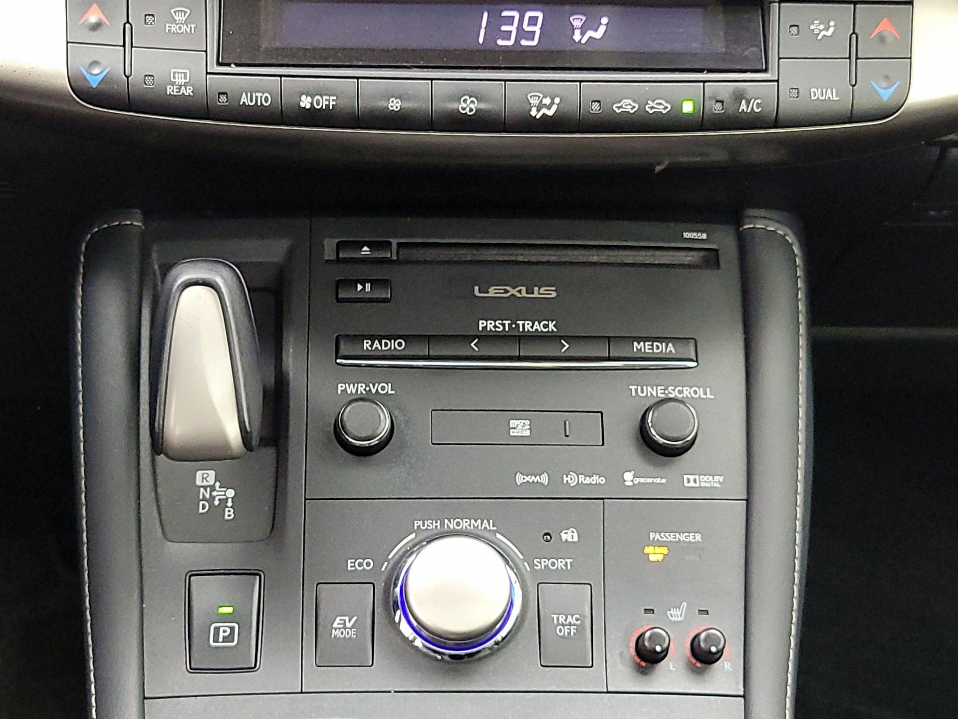 Thumbnail: 2017 Lexus CT - 18