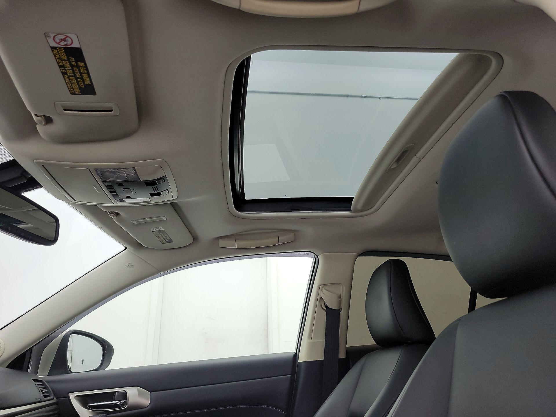 Thumbnail: 2017 Lexus CT - 20