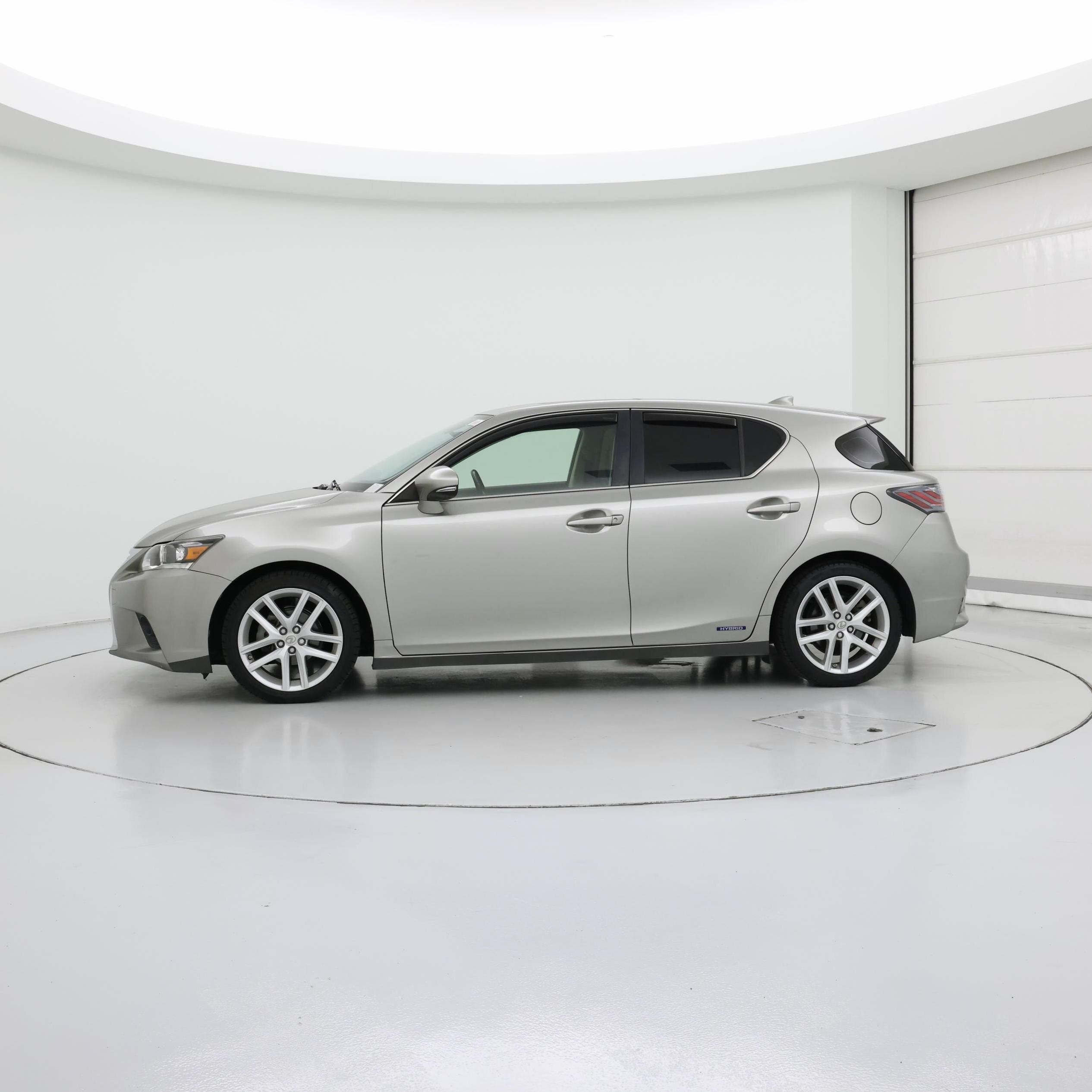 Thumbnail: 2017 Lexus CT - 3