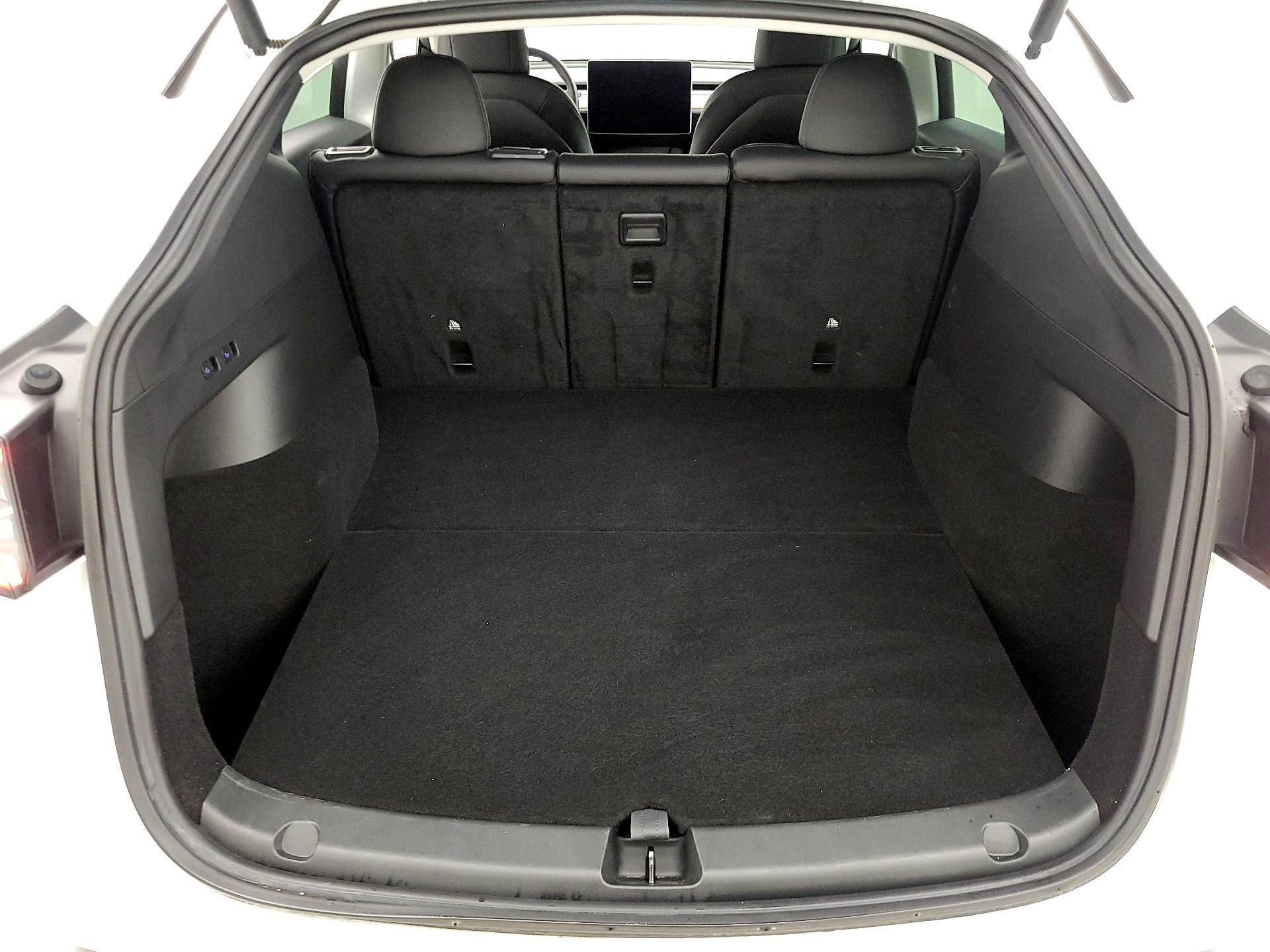 Thumbnail: 2022 Tesla Model Y - 20