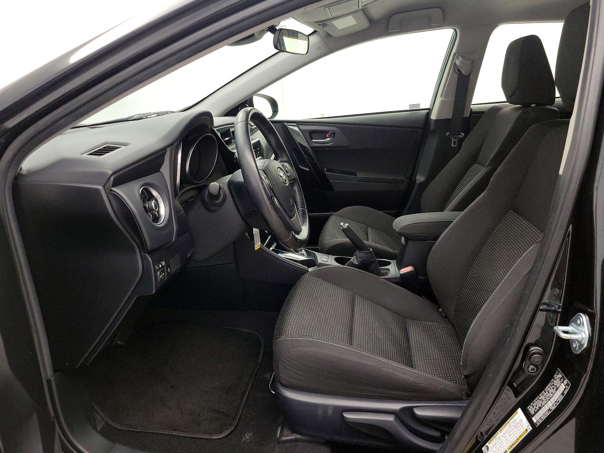 Thumbnail: 2017 Toyota Corolla iM - 11