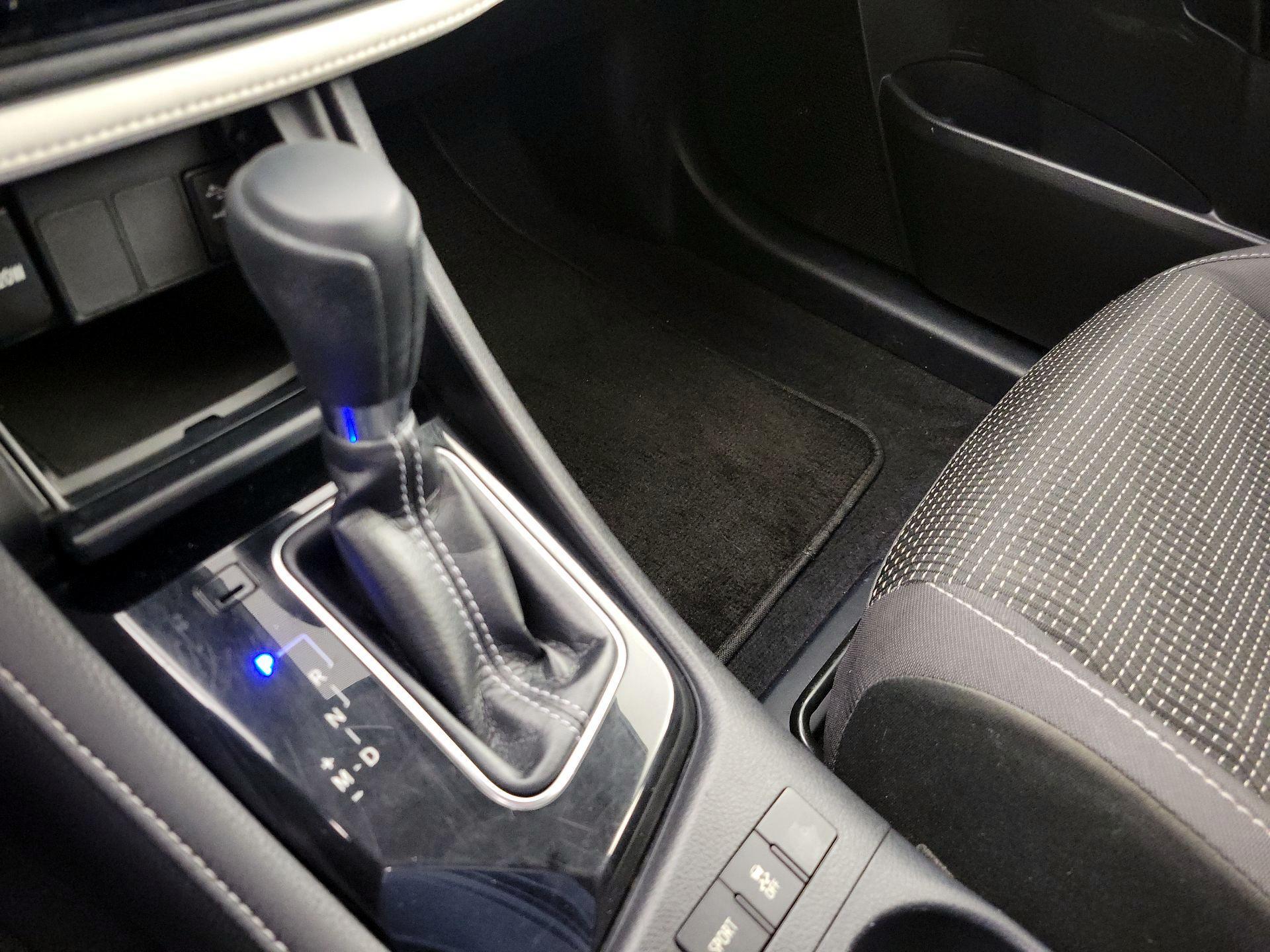 Thumbnail: 2017 Toyota Corolla iM - 17