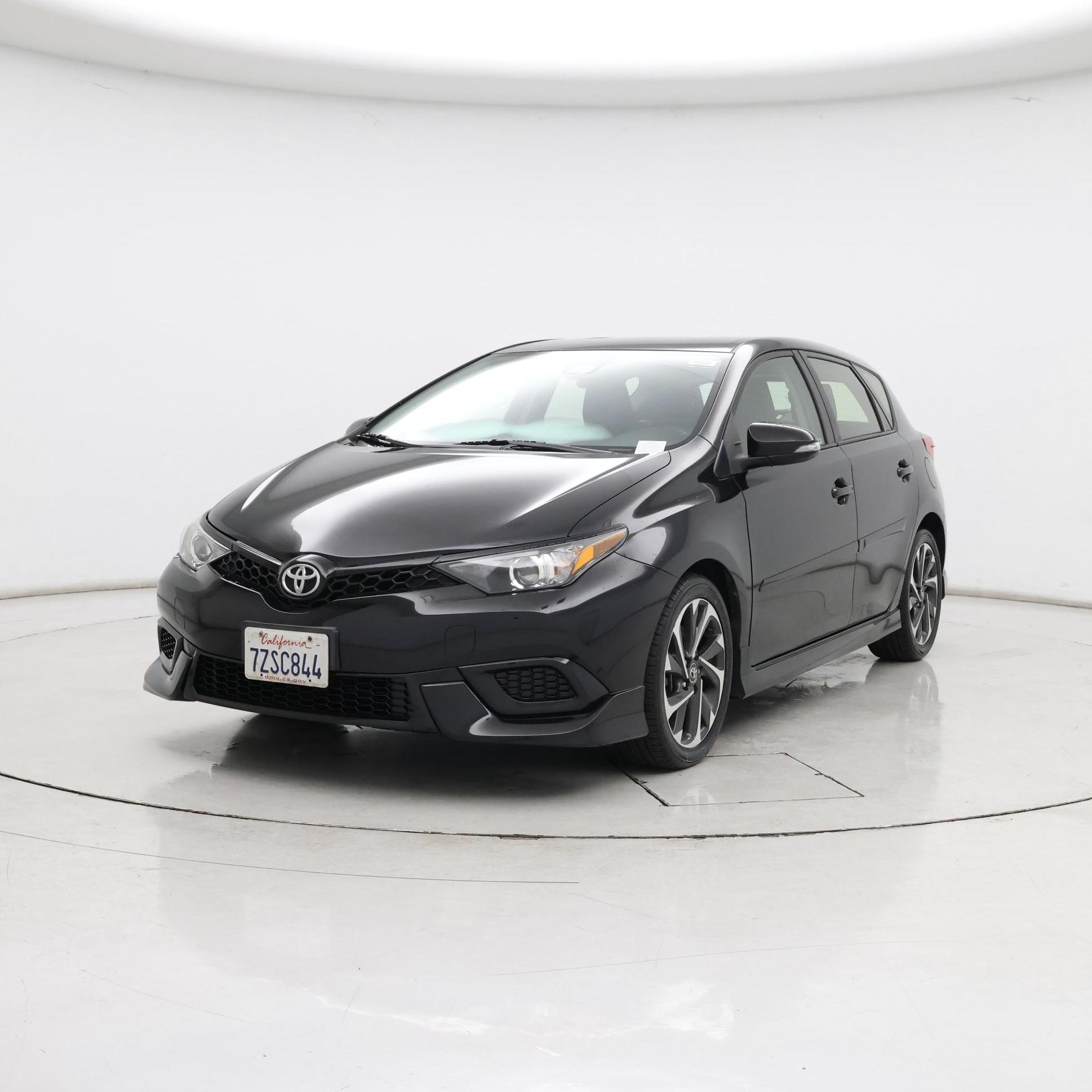 Thumbnail: 2017 Toyota Corolla iM - 4