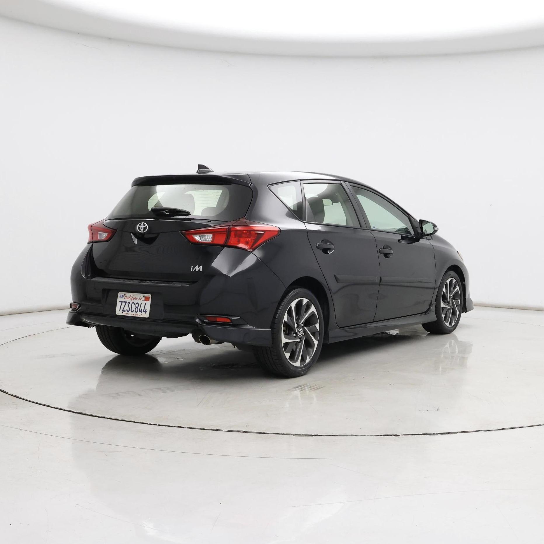 Thumbnail: 2017 Toyota Corolla iM - 8