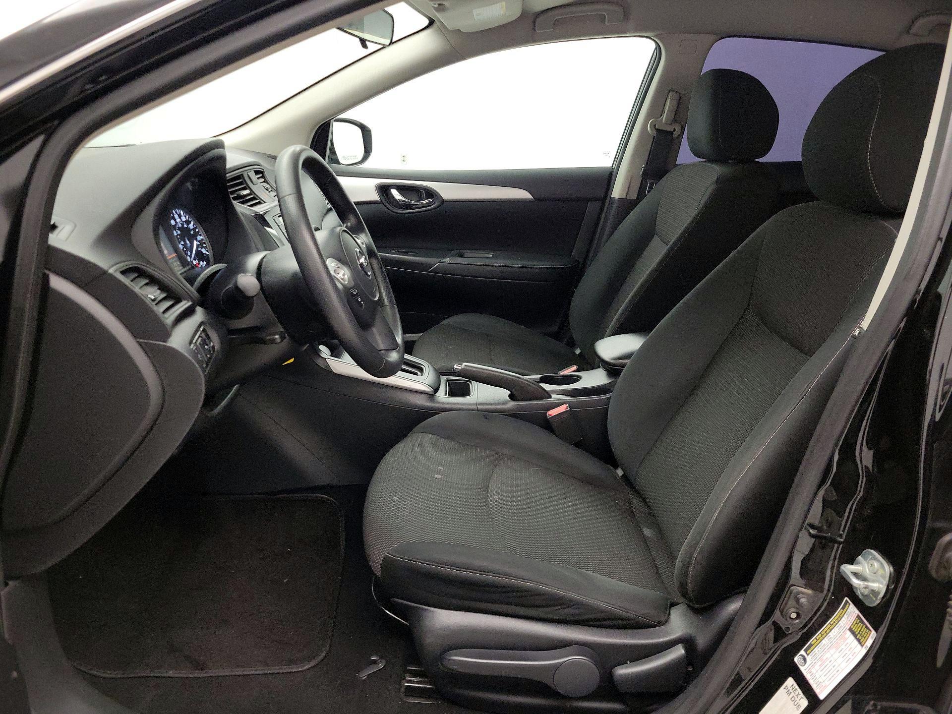 Thumbnail: 2019 Nissan Sentra - 11