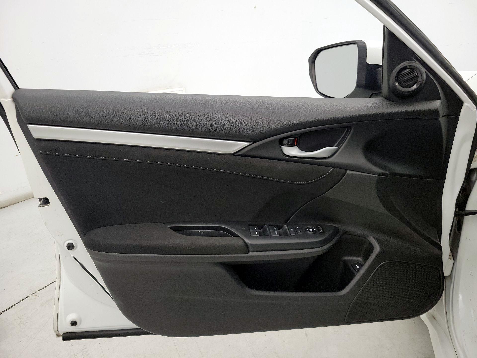 Thumbnail: 2018 Honda Civic - 12