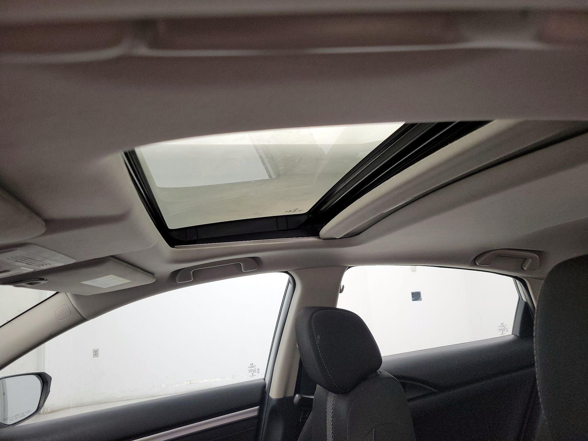 Thumbnail: 2018 Honda Civic - 19