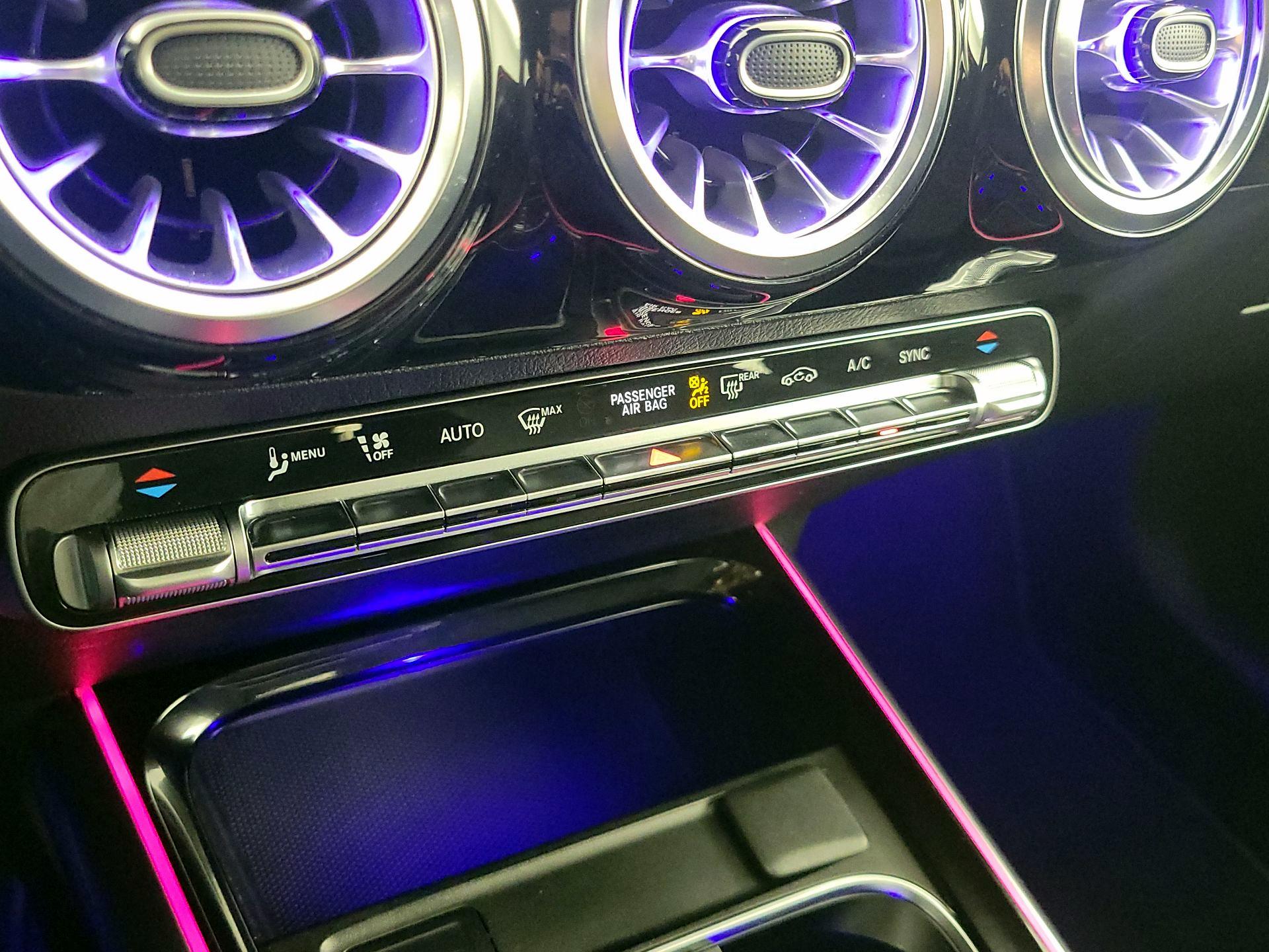 Thumbnail: 2022 Mercedes-Benz GLA - 17