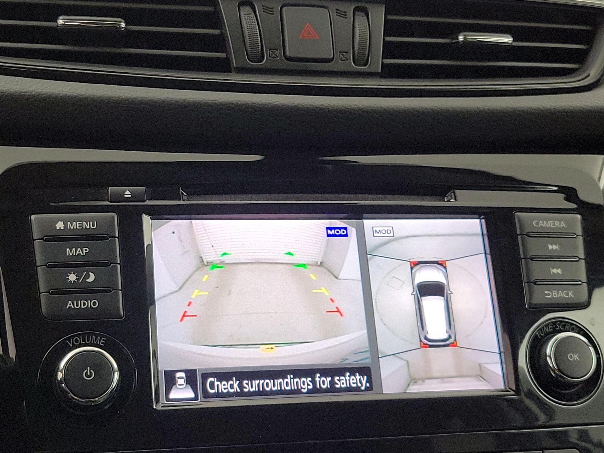 Thumbnail: 2018 Nissan Rogue - 15