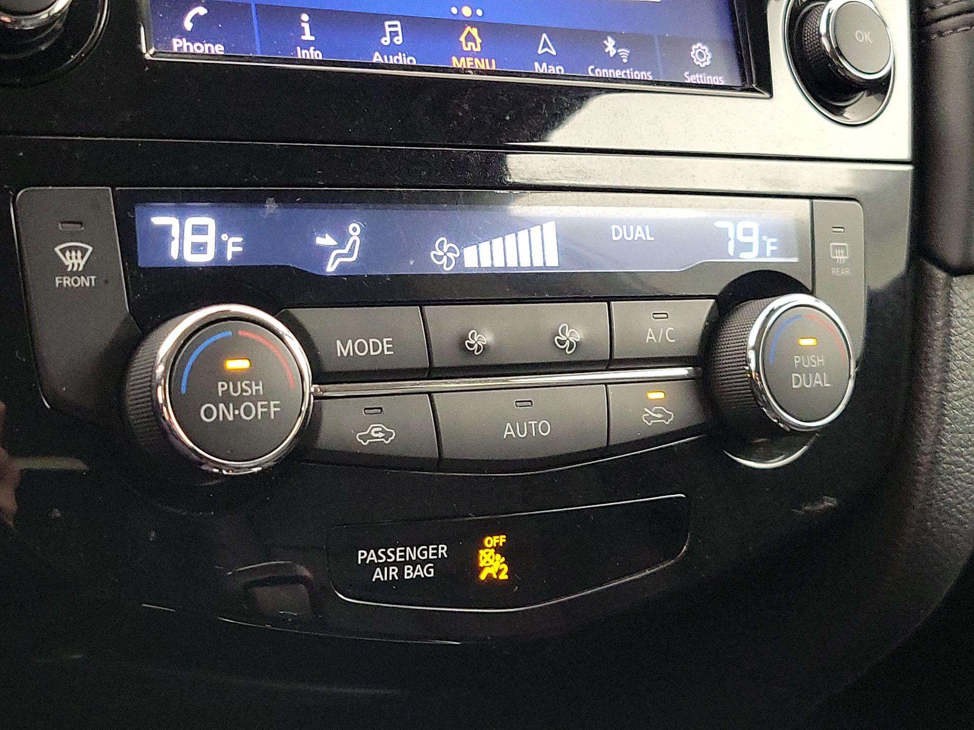 Thumbnail: 2018 Nissan Rogue - 17